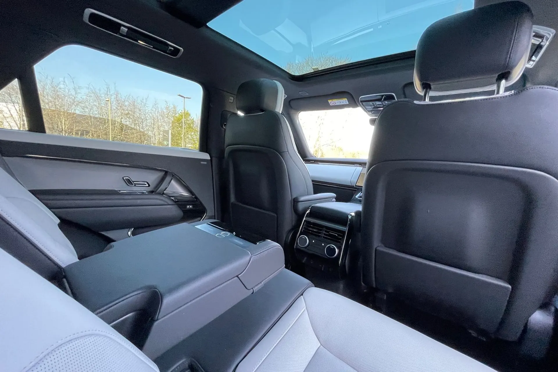 LAND ROVER RANGE ROVER SPORT thumbnail image number 44