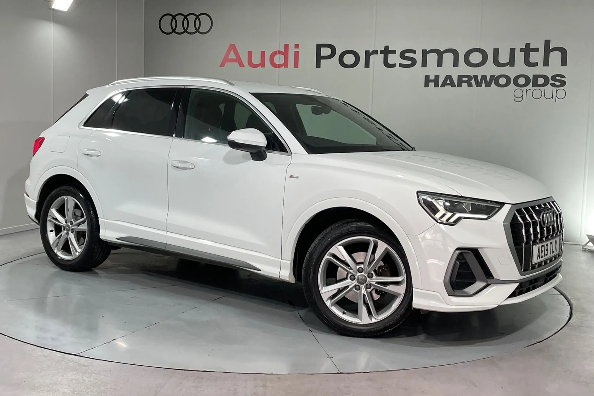 Audi Q3 focused image