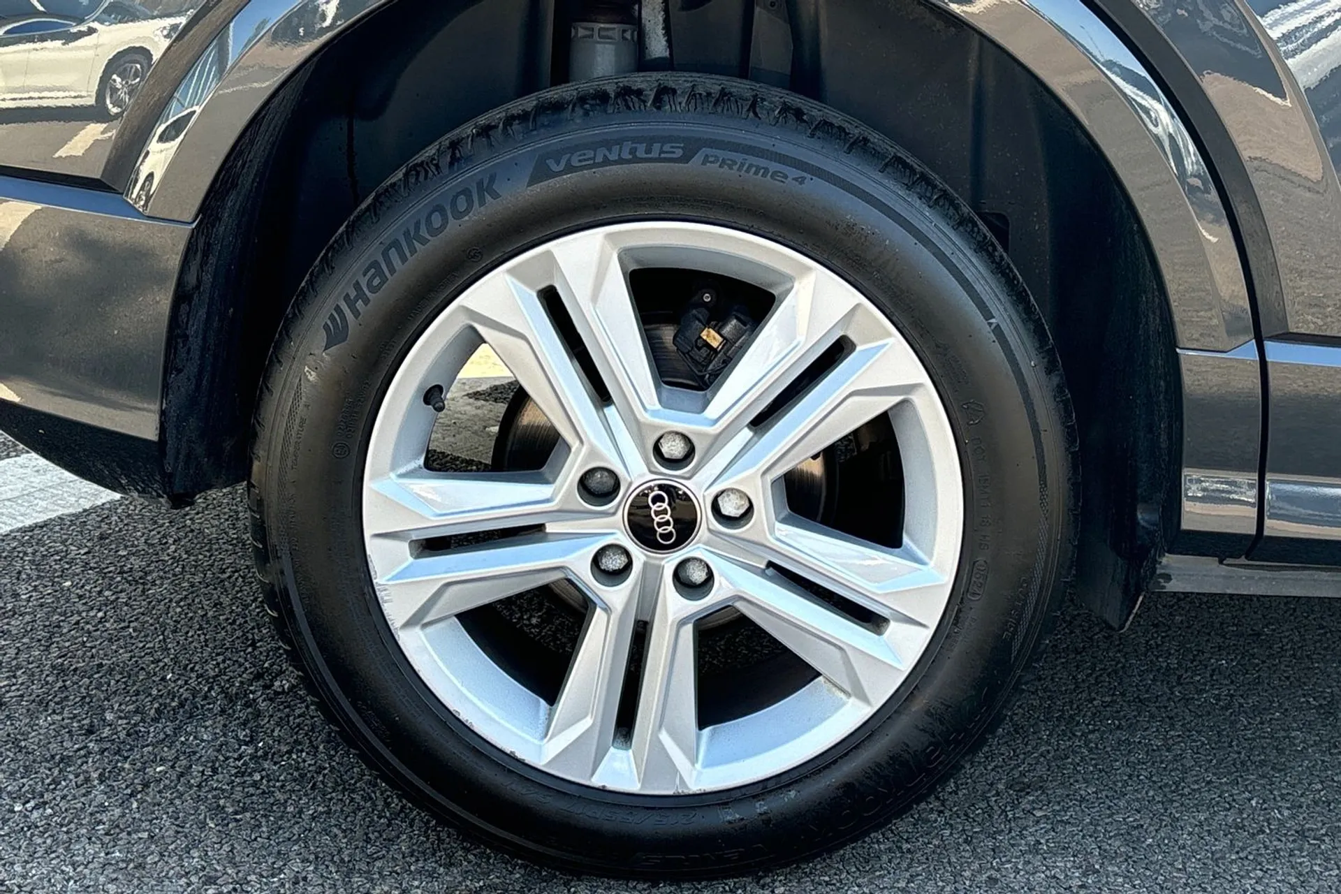 Audi Q2 thumbnail image number 12