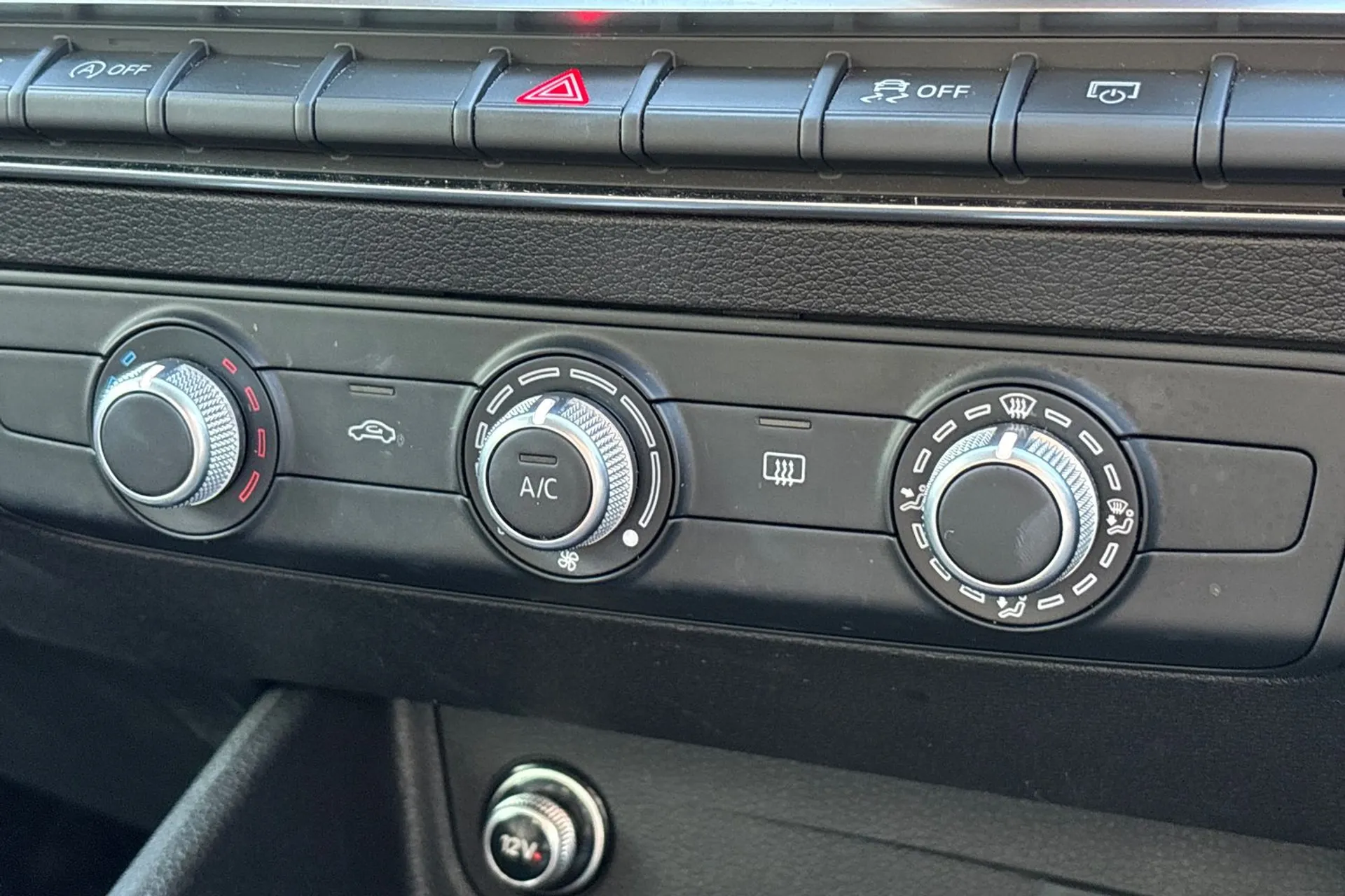 Audi Q2 thumbnail image number 39