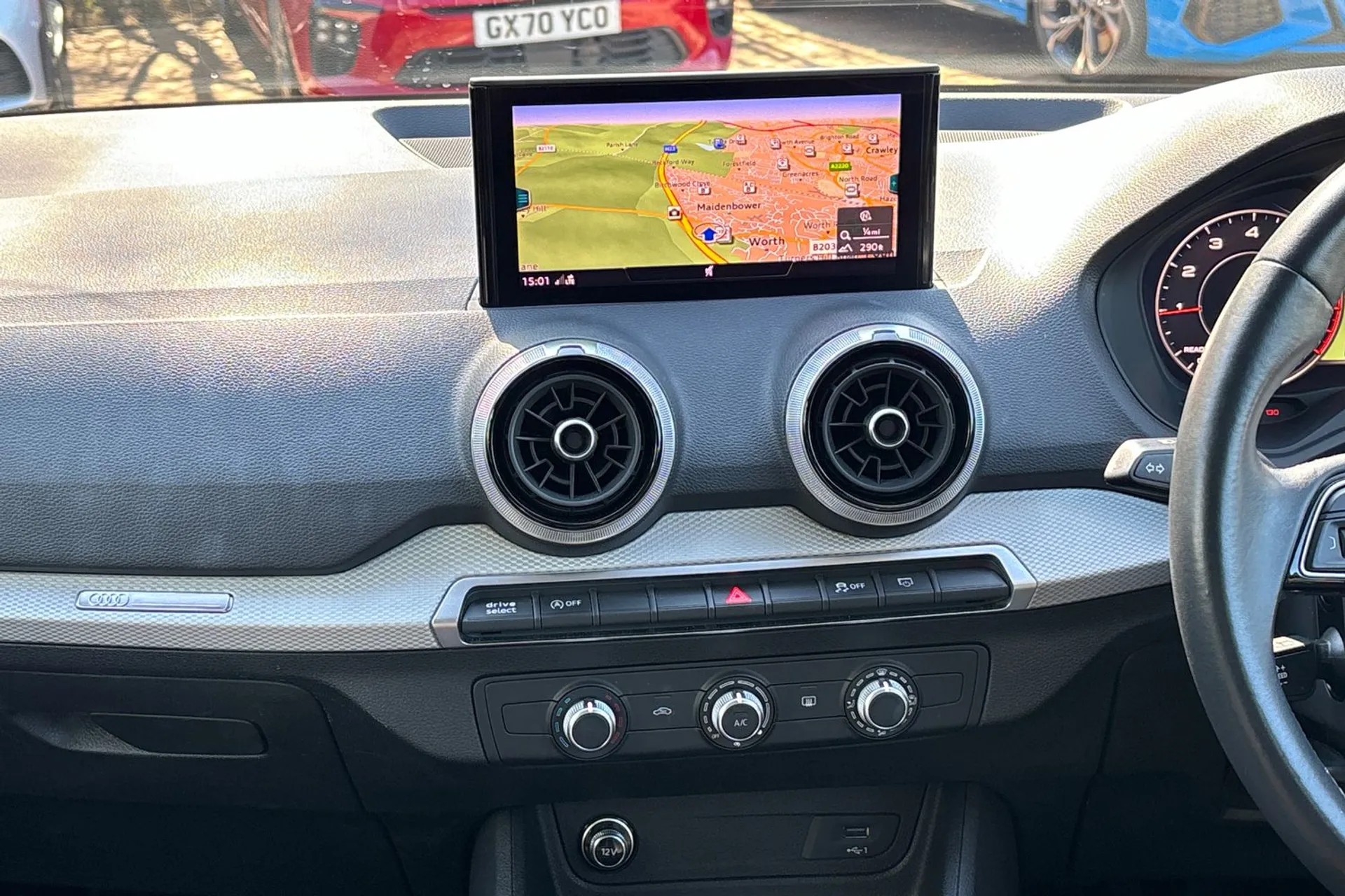 Audi Q2 thumbnail image number 35