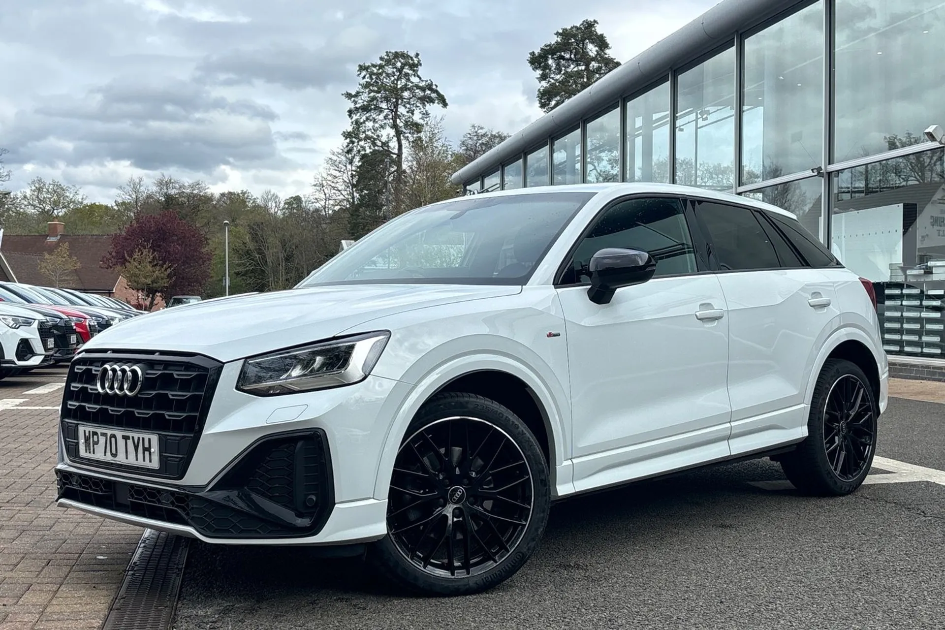 Audi Q2 thumbnail image number 10
