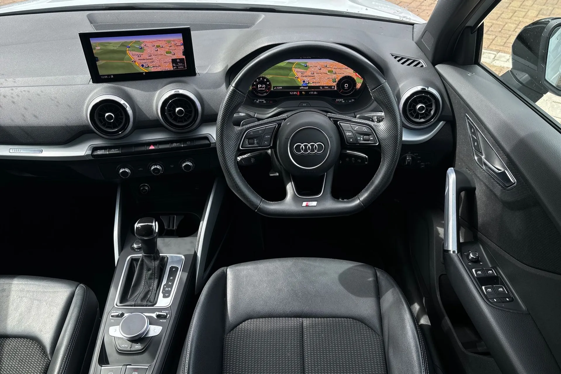 Audi Q2 thumbnail image number 34