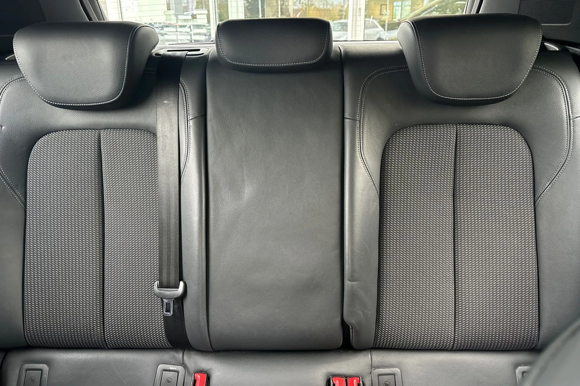 Audi Q2 thumbnail image number 30