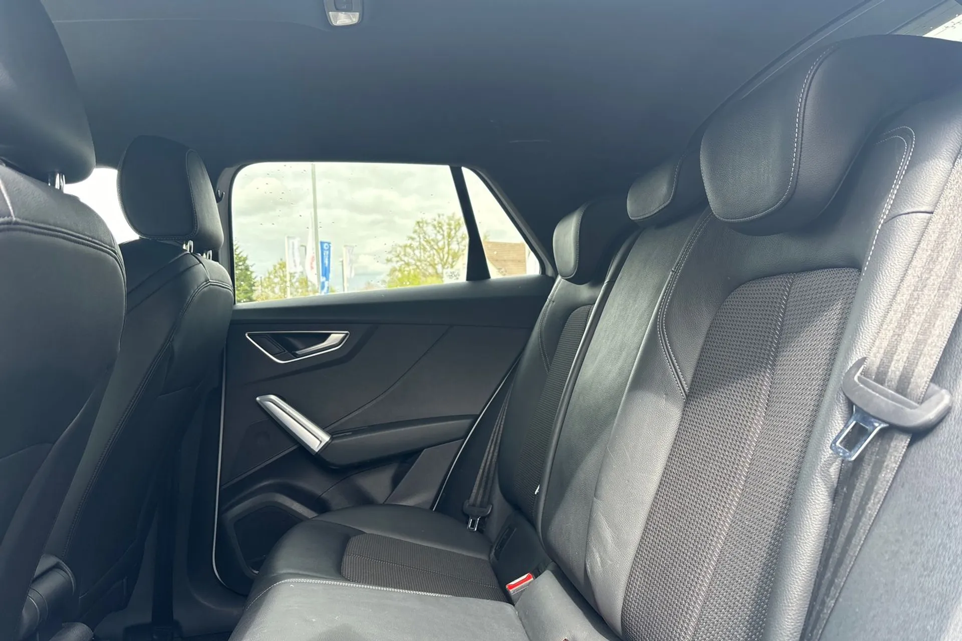 Audi Q2 thumbnail image number 29
