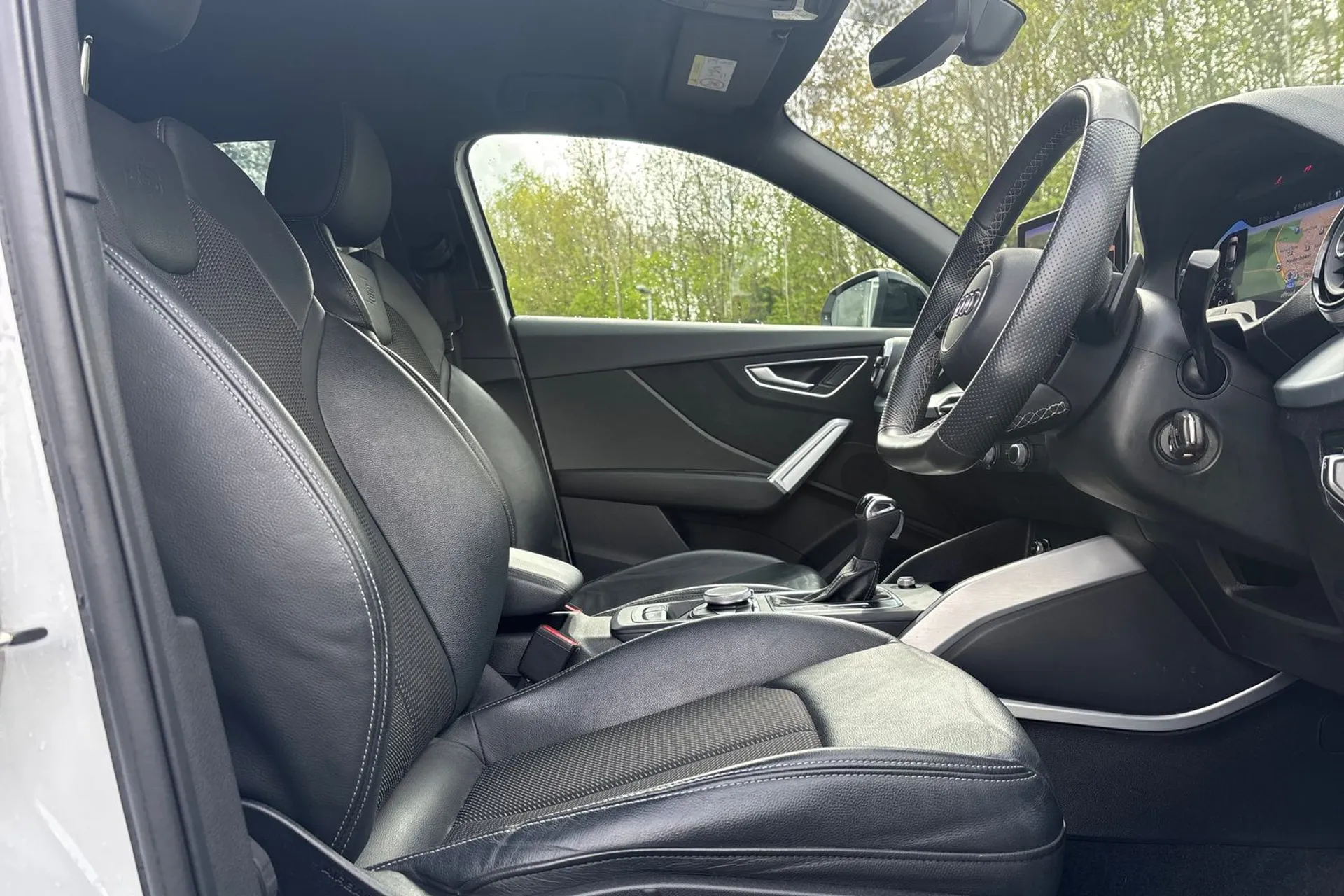 Audi Q2 thumbnail image number 24