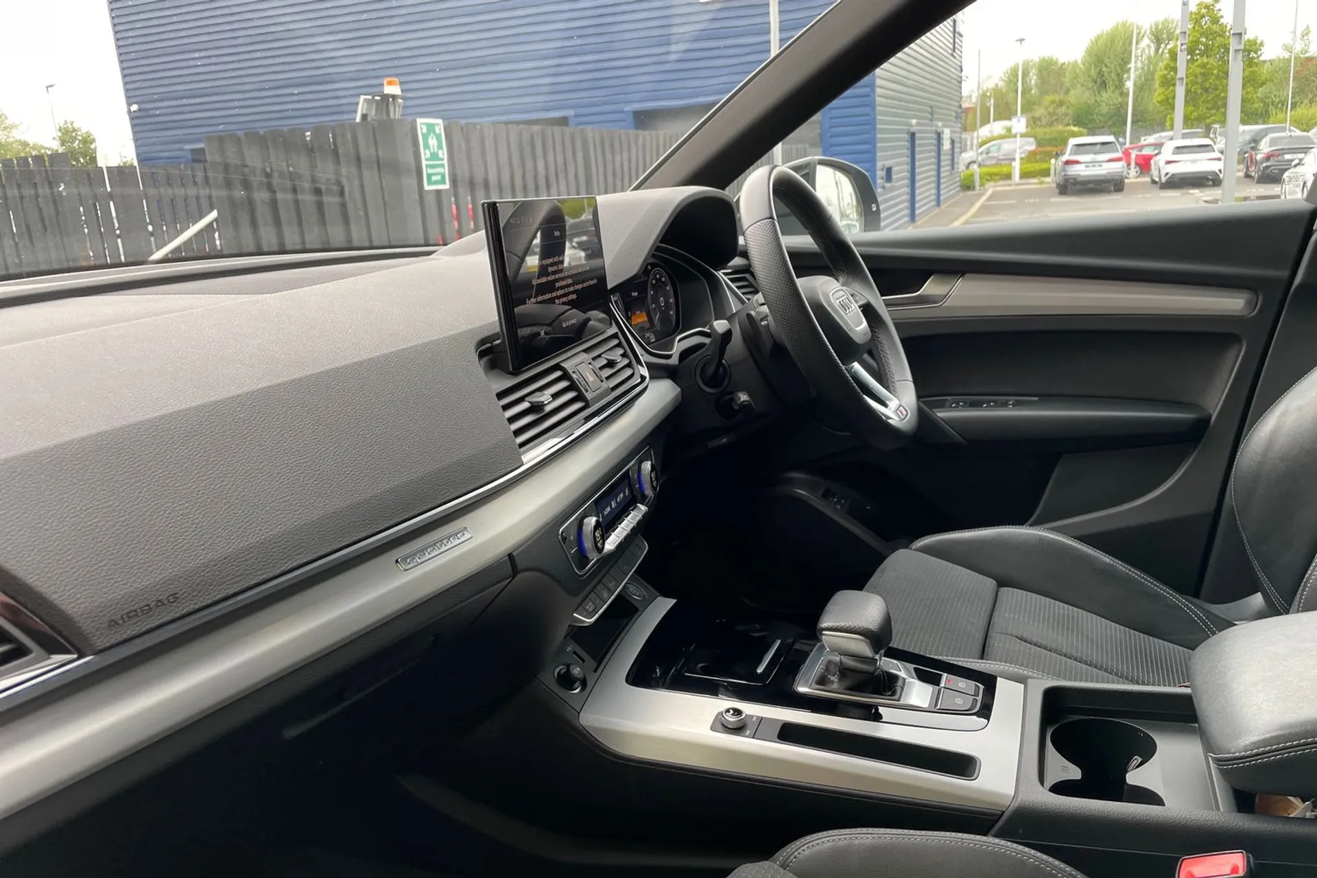 Audi Q5 thumbnail image number 30