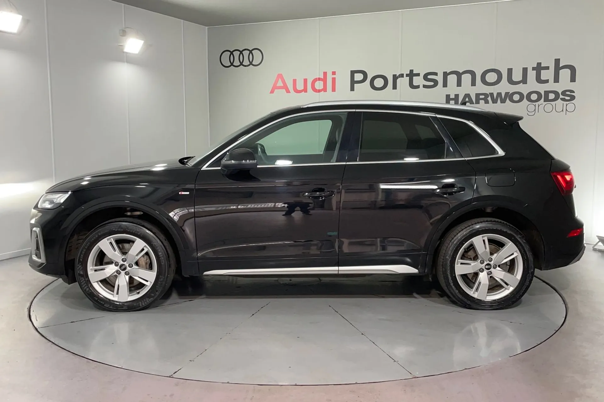 Audi Q5 thumbnail image number 11