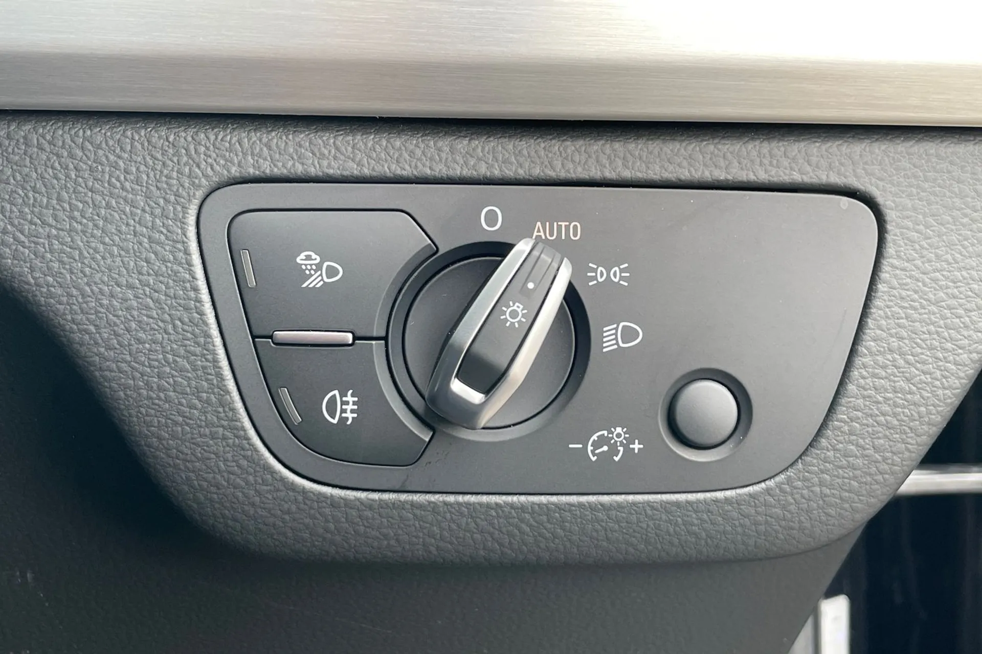 Audi Q5 thumbnail image number 50