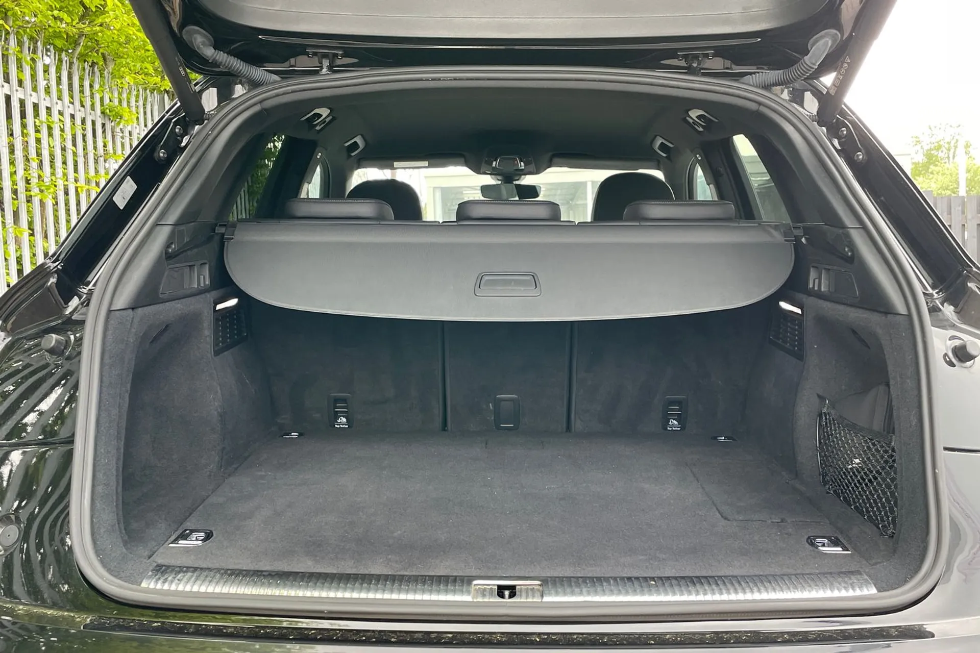 Audi Q5 thumbnail image number 17