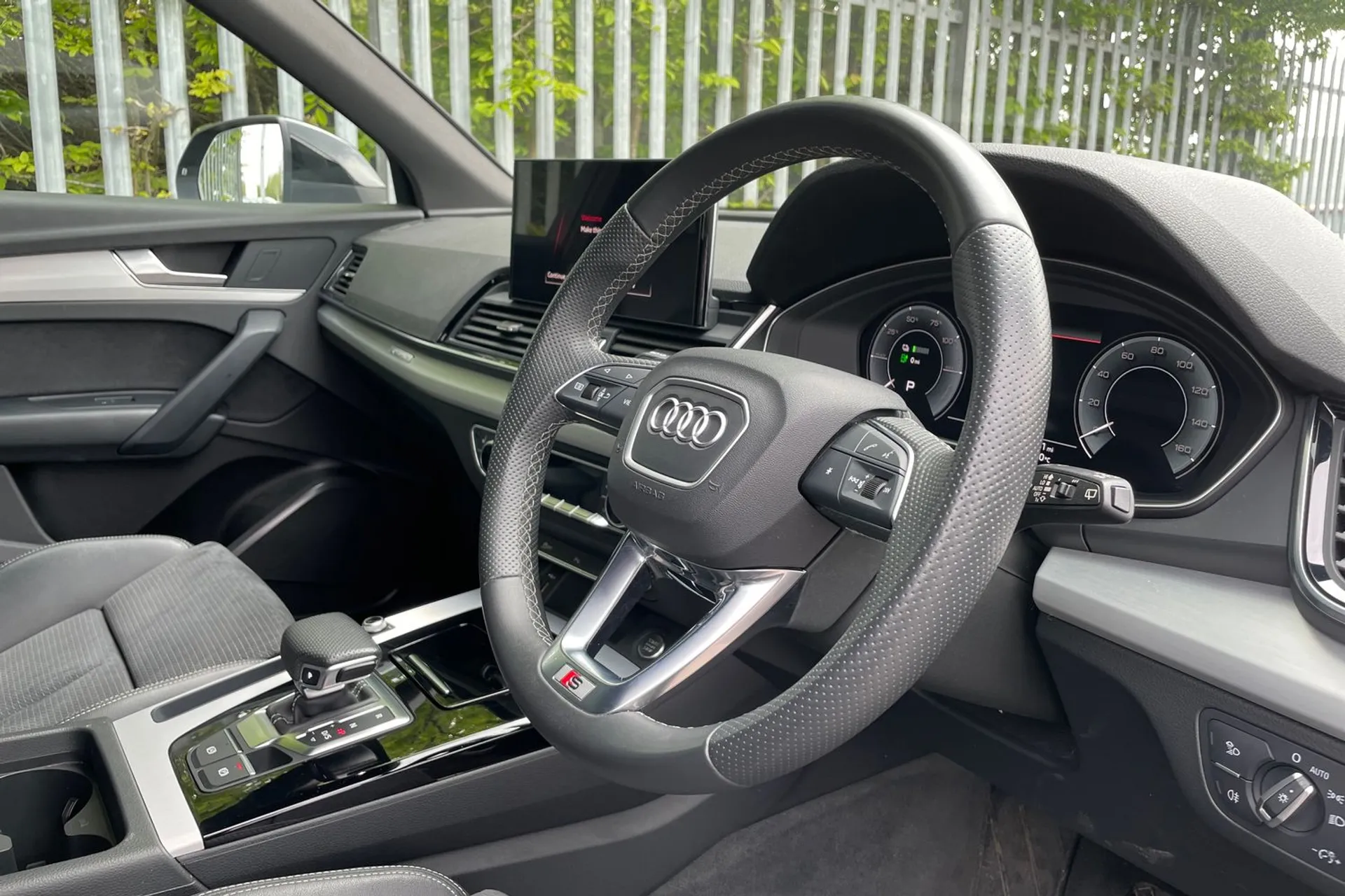 Audi Q5 thumbnail image number 28