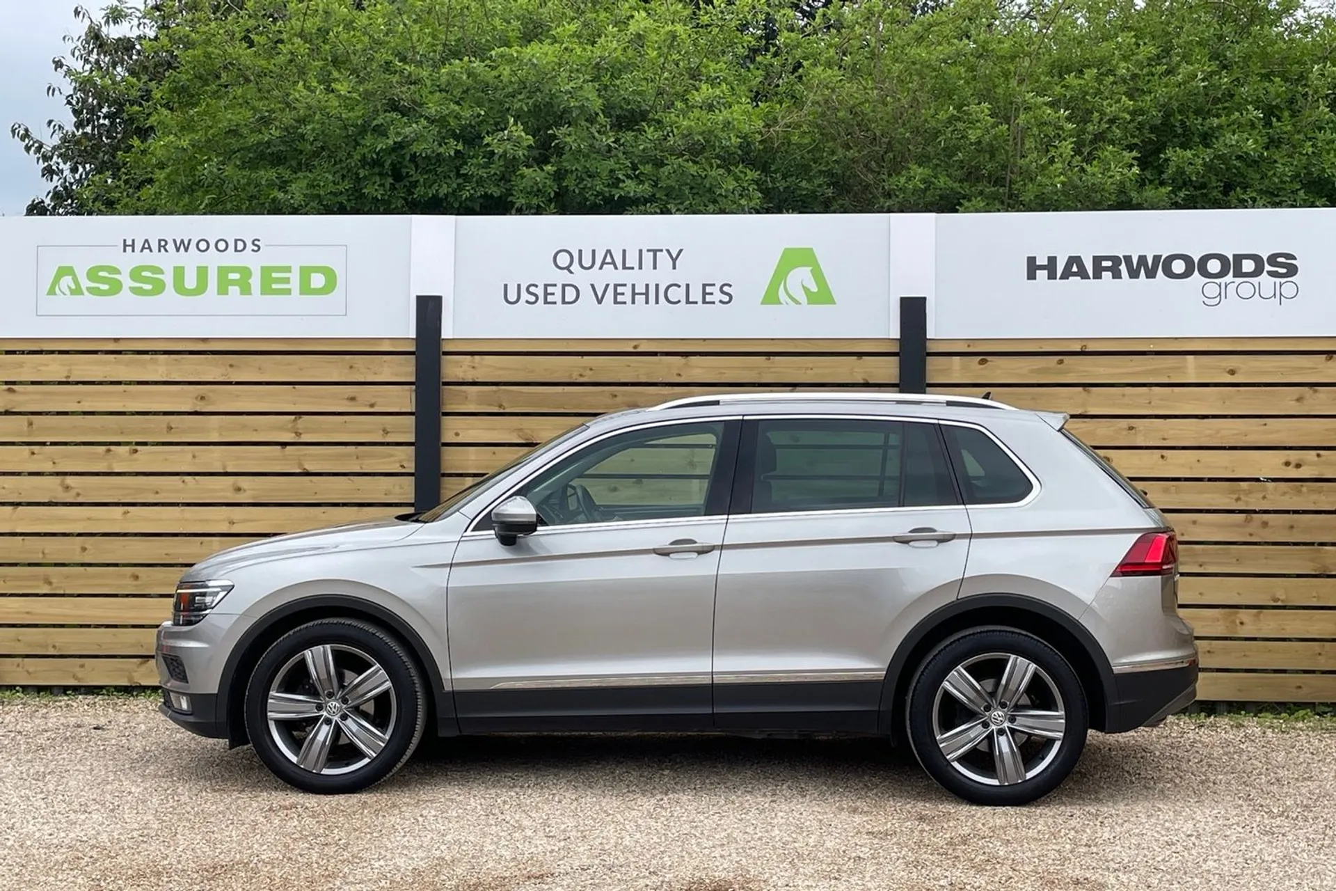 VOLKSWAGEN TIGUAN thumbnail image number 11