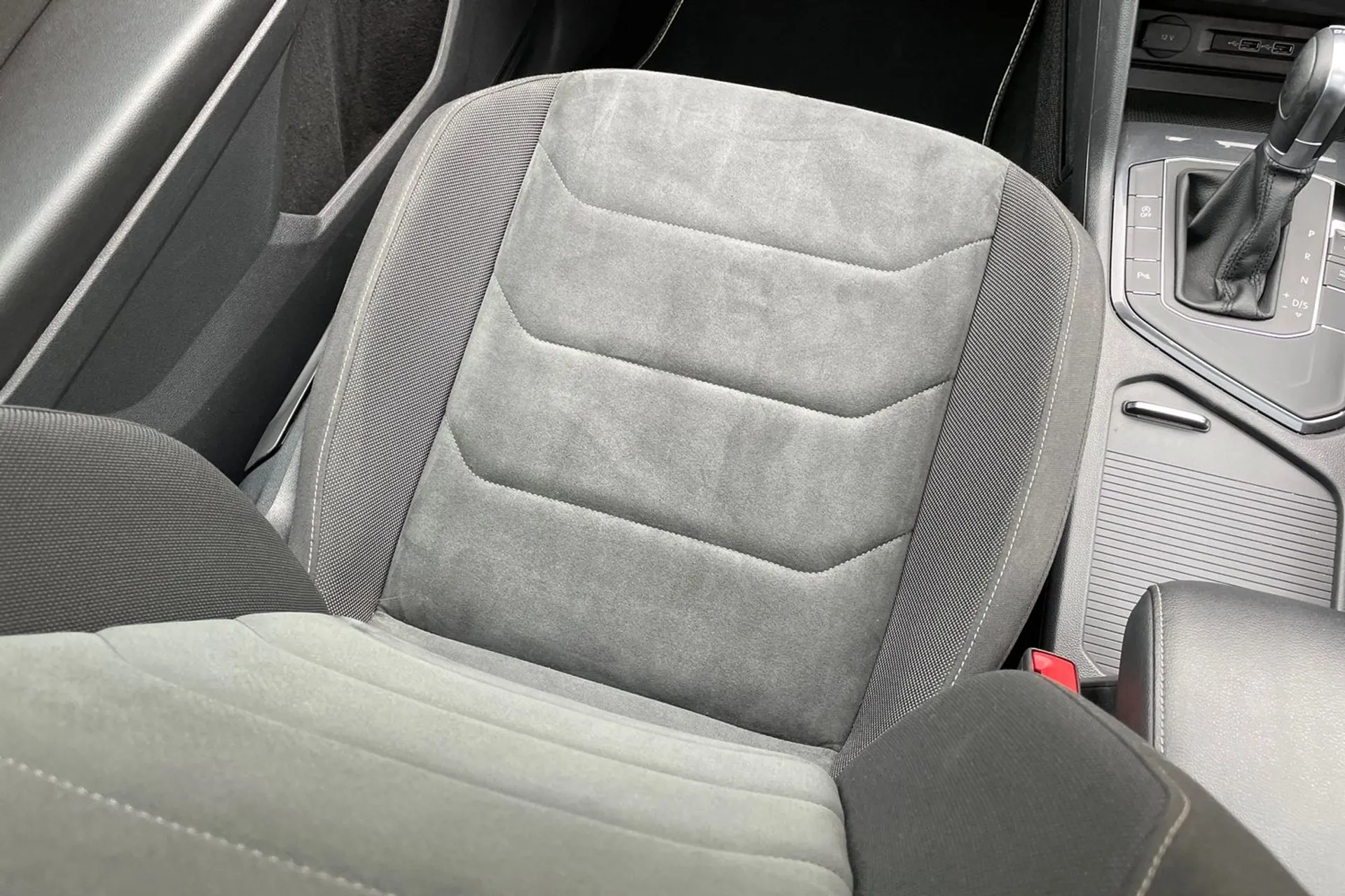 VOLKSWAGEN TIGUAN thumbnail image number 33