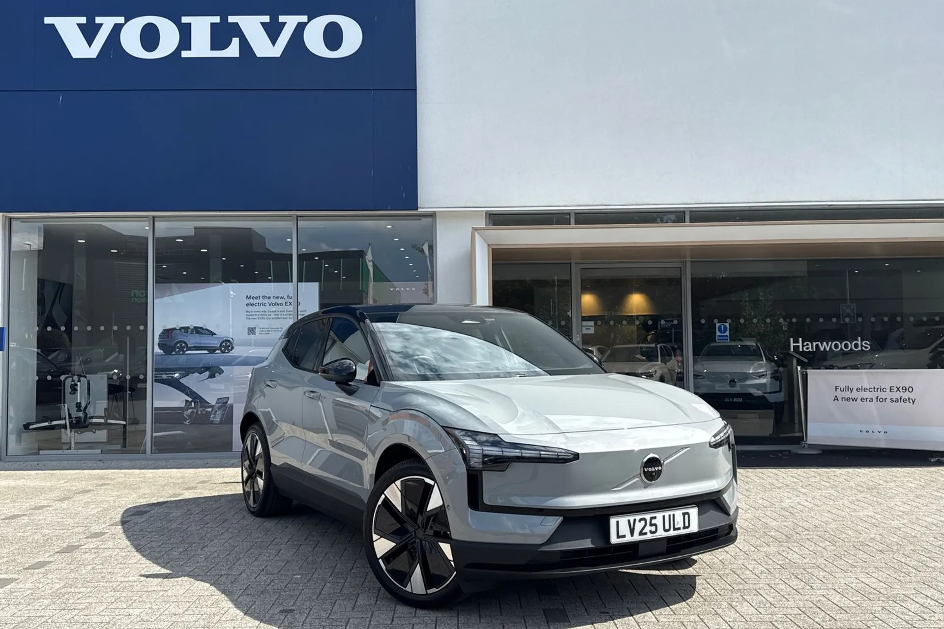 Volvo EX30 focused image