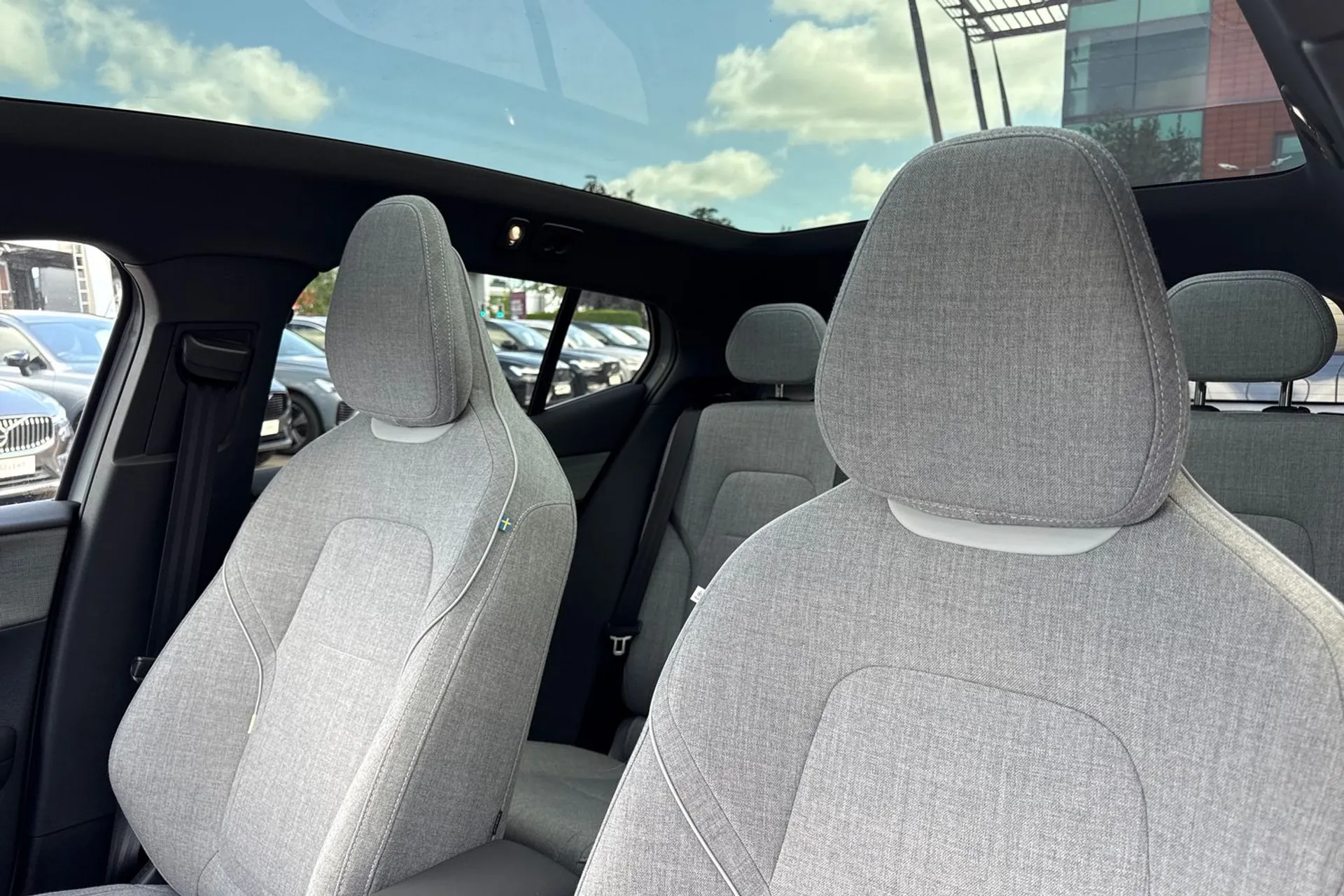 Volvo EX30 thumbnail image number 28