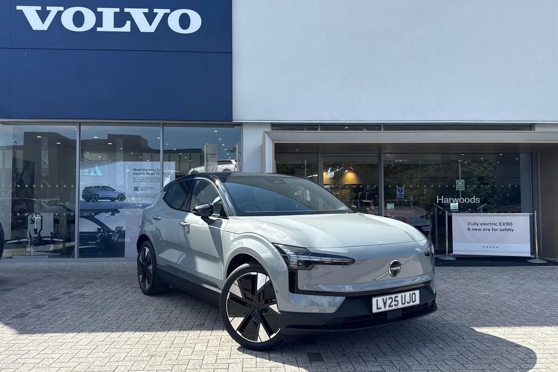 Volvo EX30 focused image