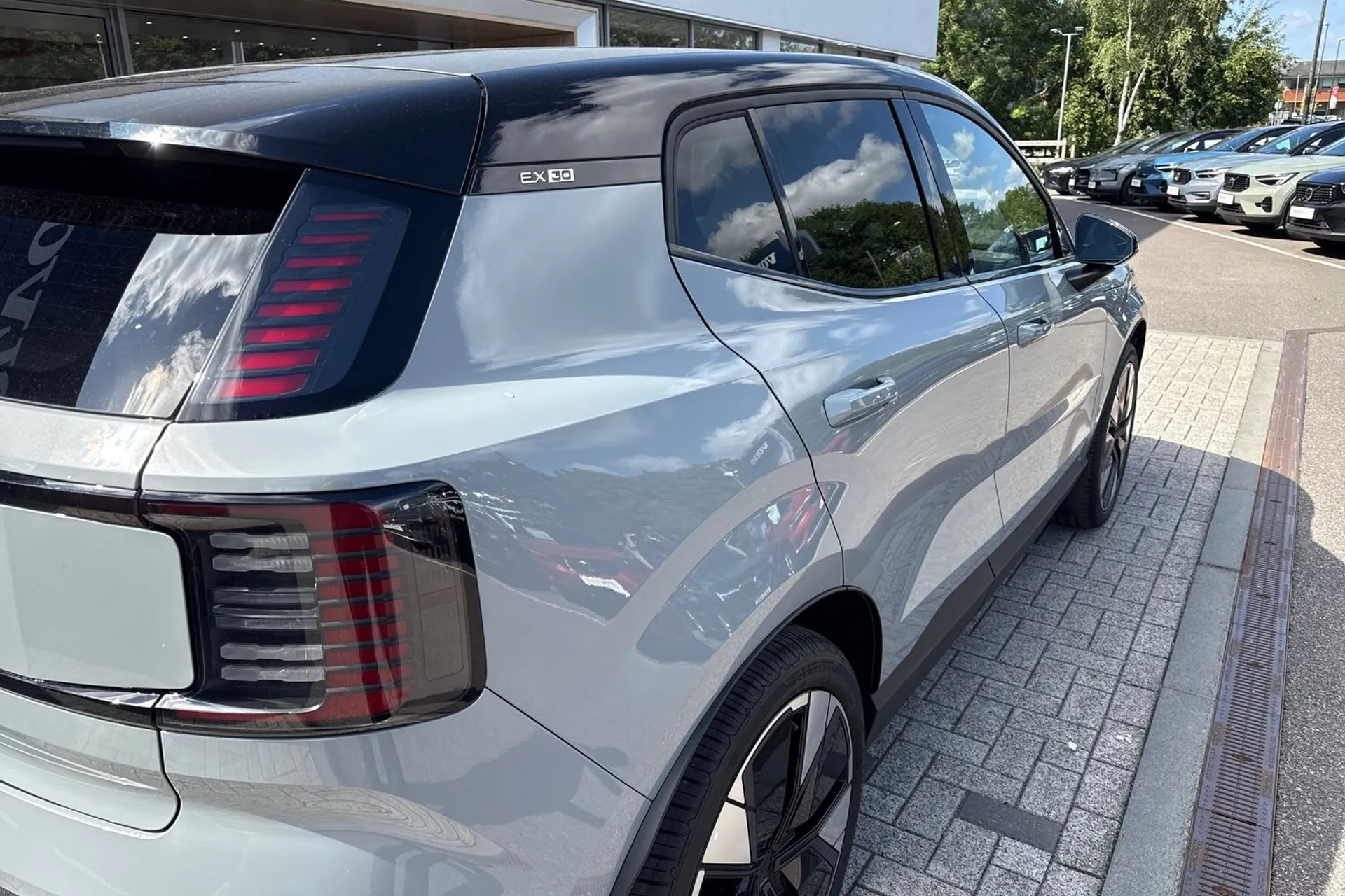 Volvo EX30 thumbnail image number 14
