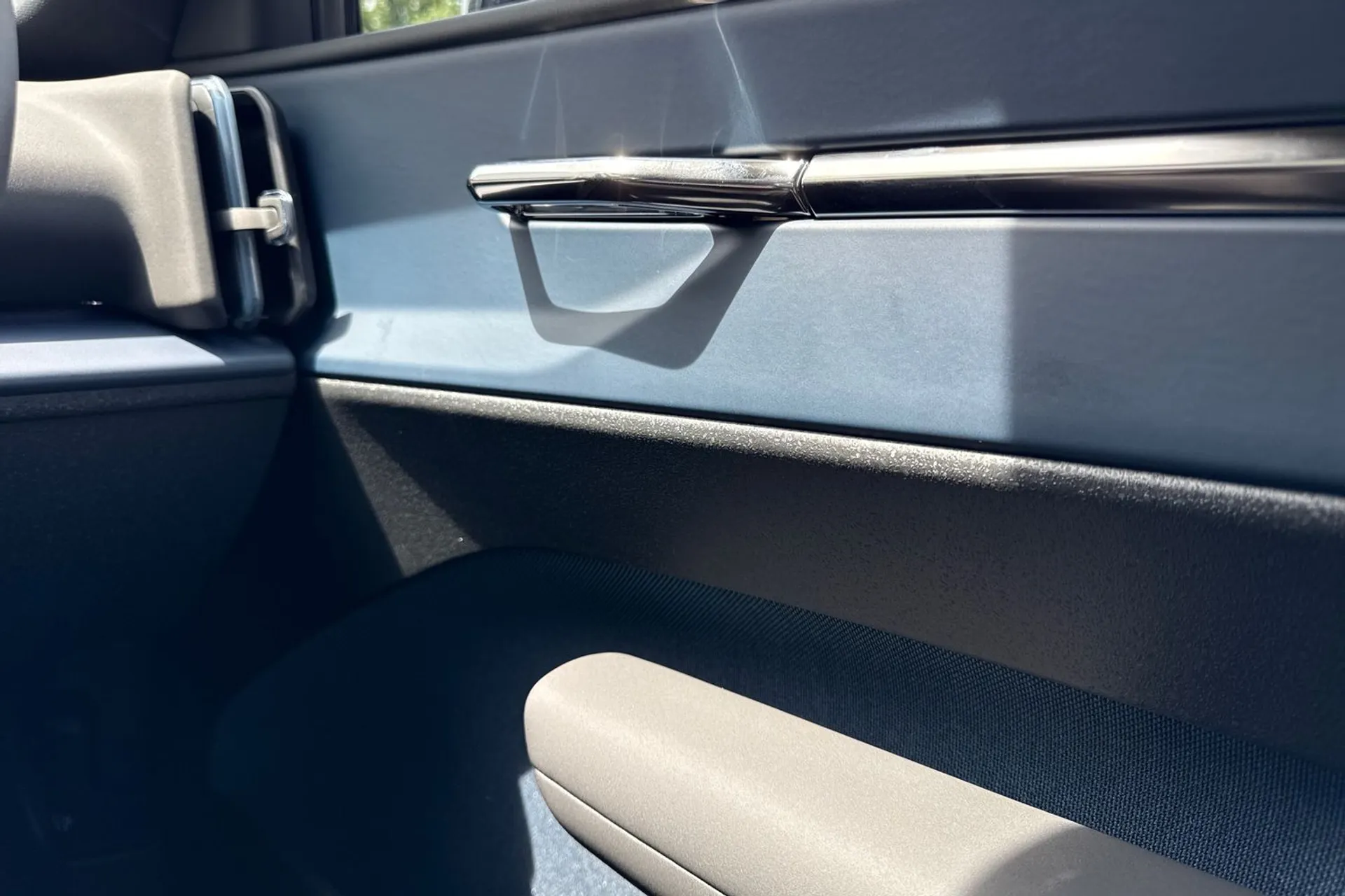 Volvo EX30 thumbnail image number 41
