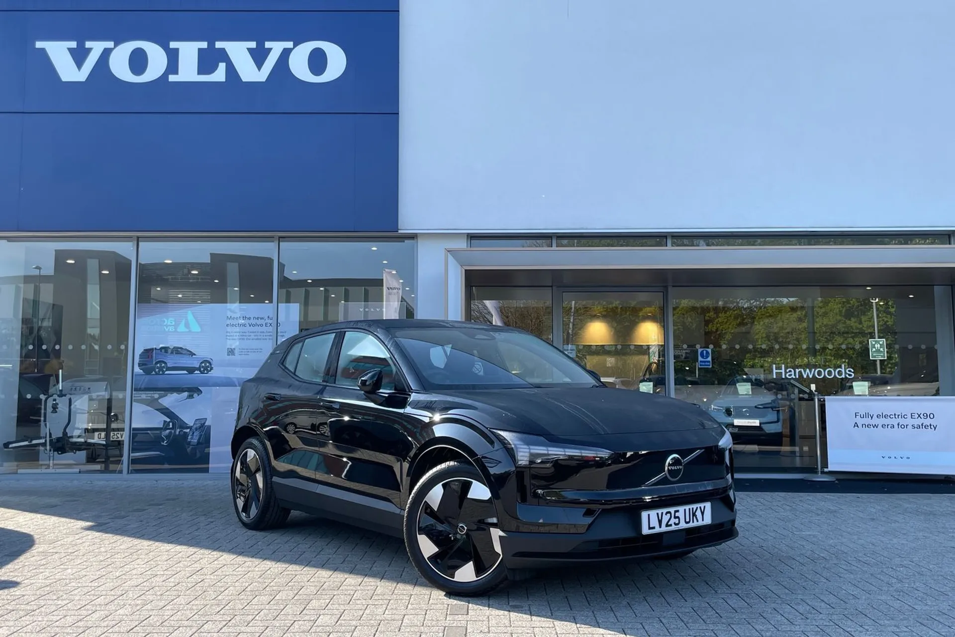 Volvo EX30 focused image
