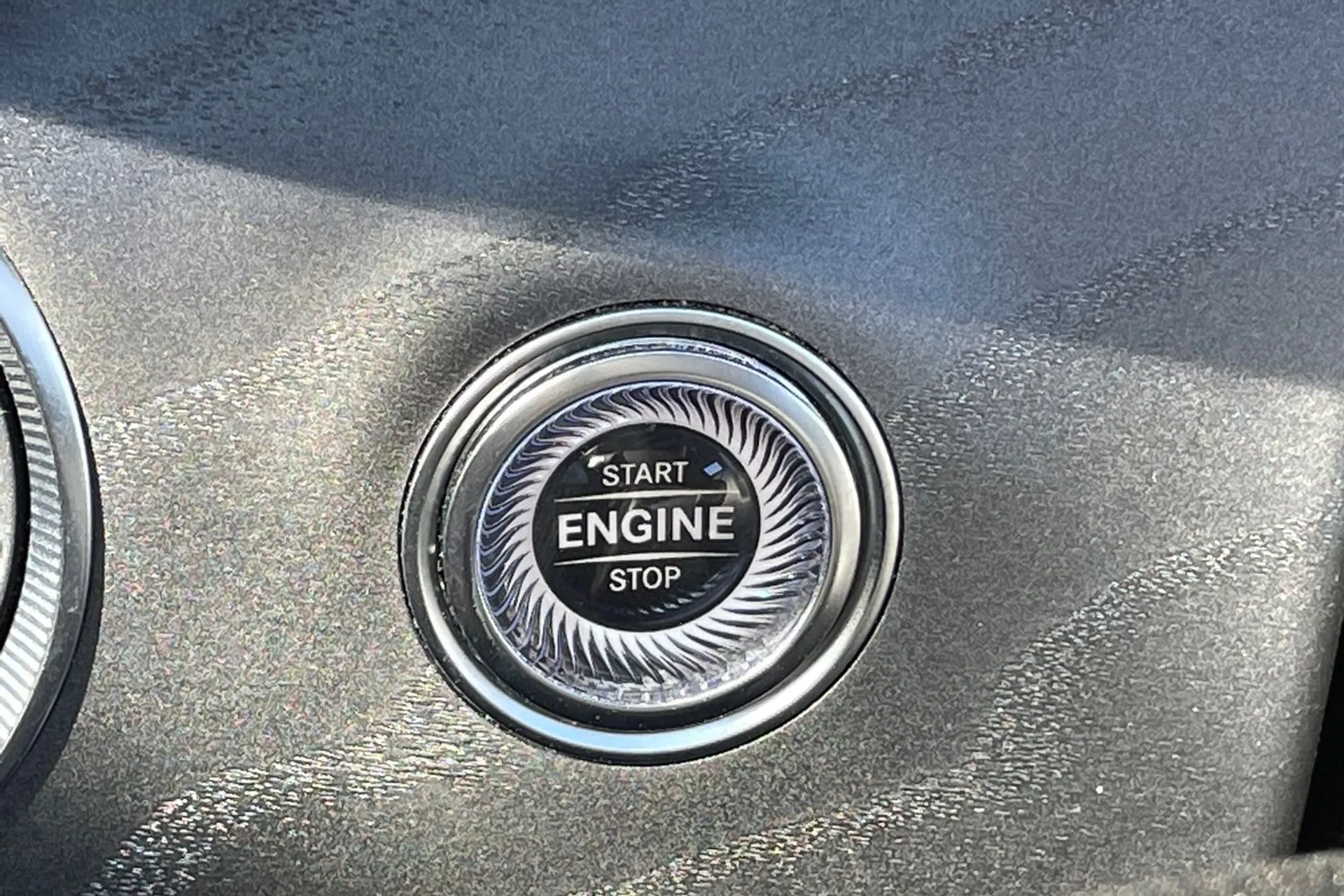 MERCEDES-BENZ CLS thumbnail image number 42