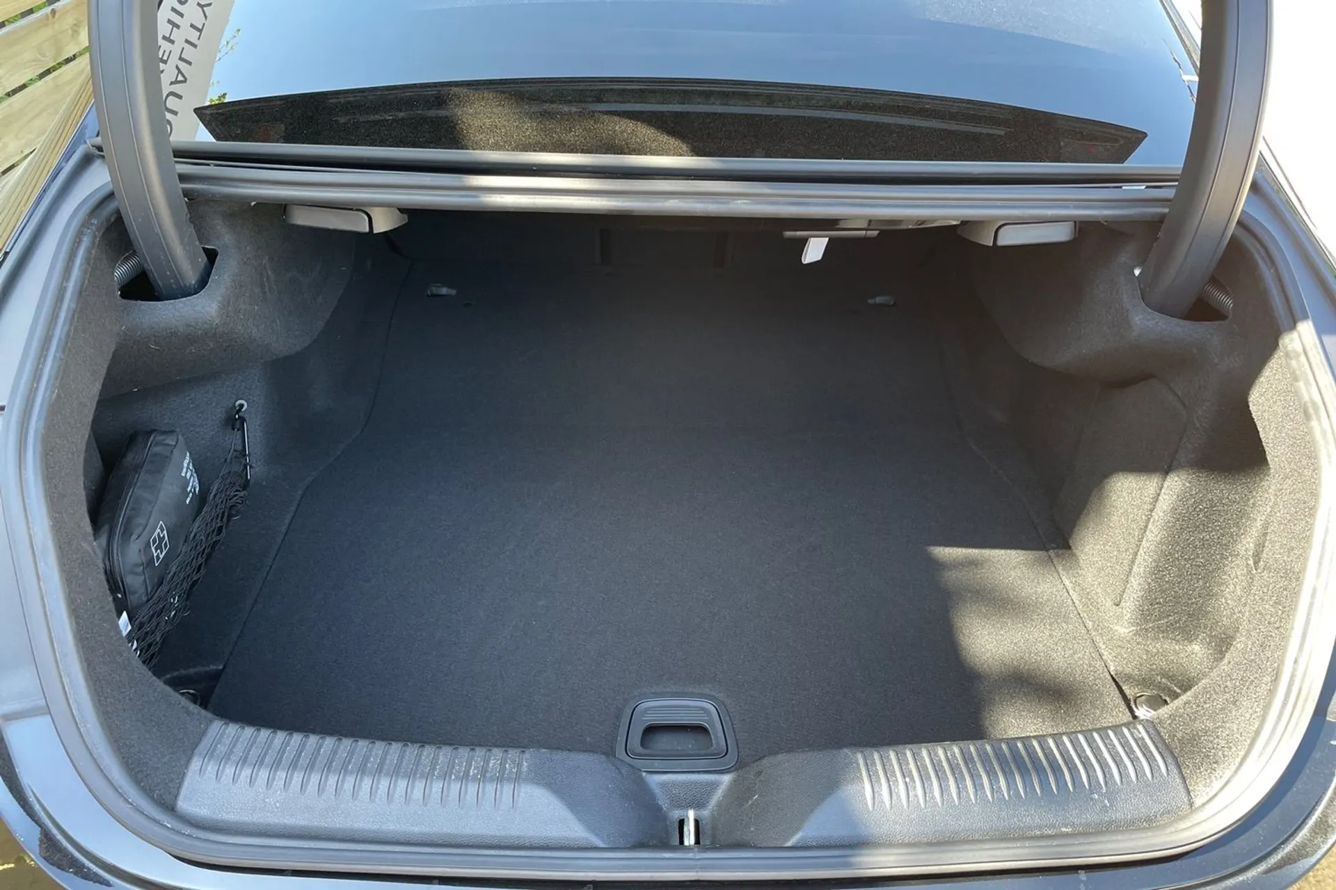 MERCEDES-BENZ CLS thumbnail image number 20