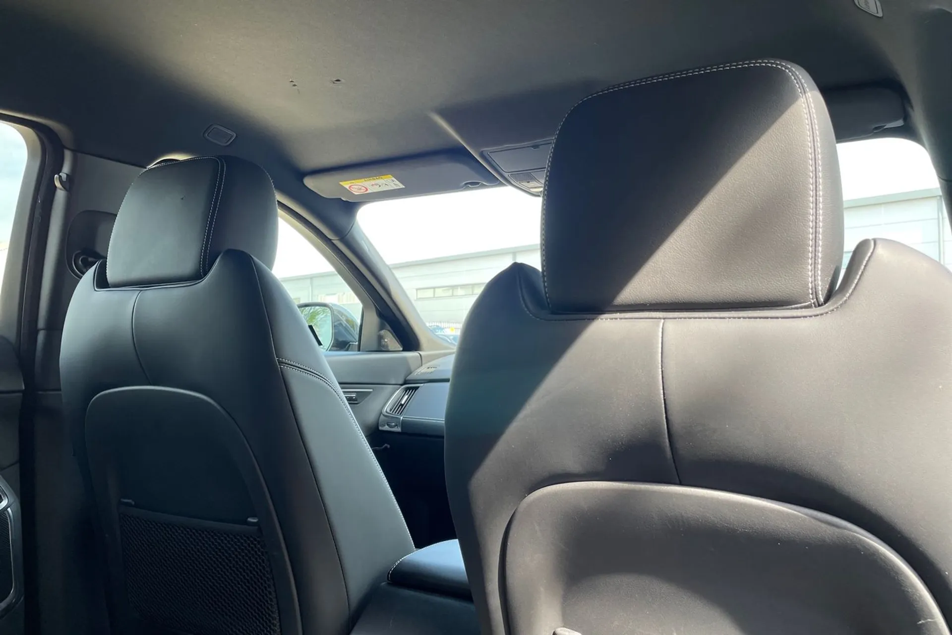 Jaguar E-PACE thumbnail image number 24