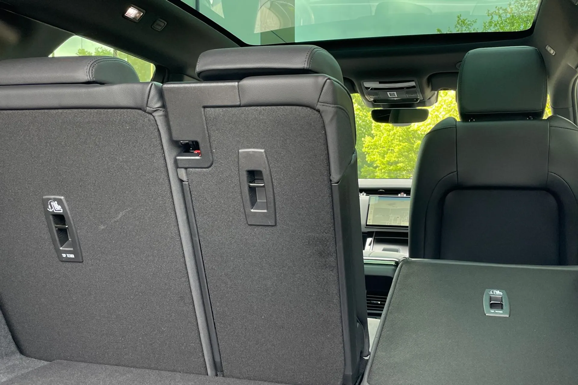 LAND ROVER RANGE ROVER EVOQUE thumbnail image number 43