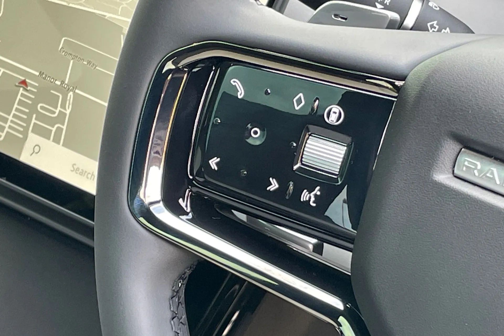 LAND ROVER RANGE ROVER EVOQUE thumbnail image number 52