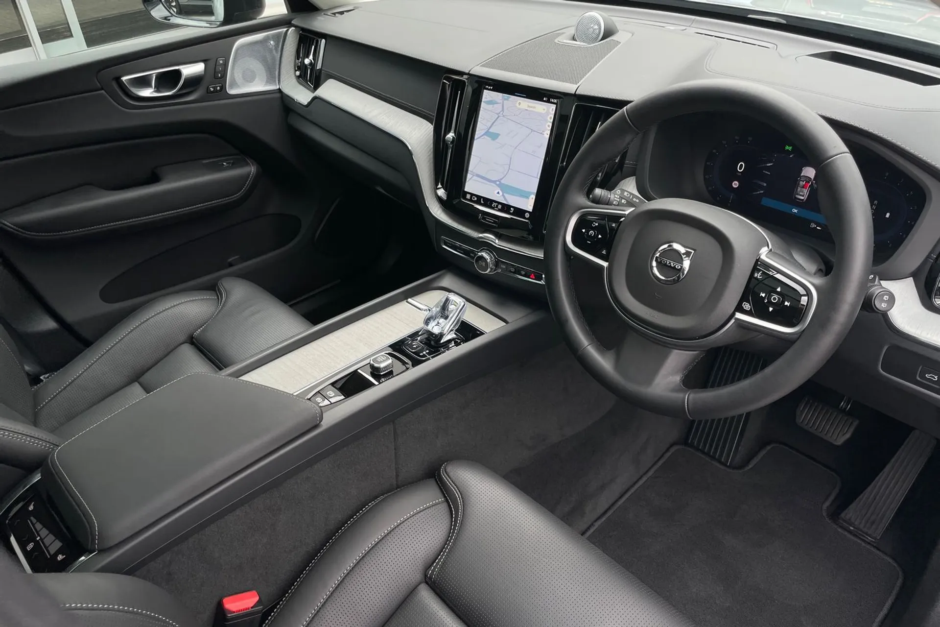 Volvo XC60 thumbnail image number 5
