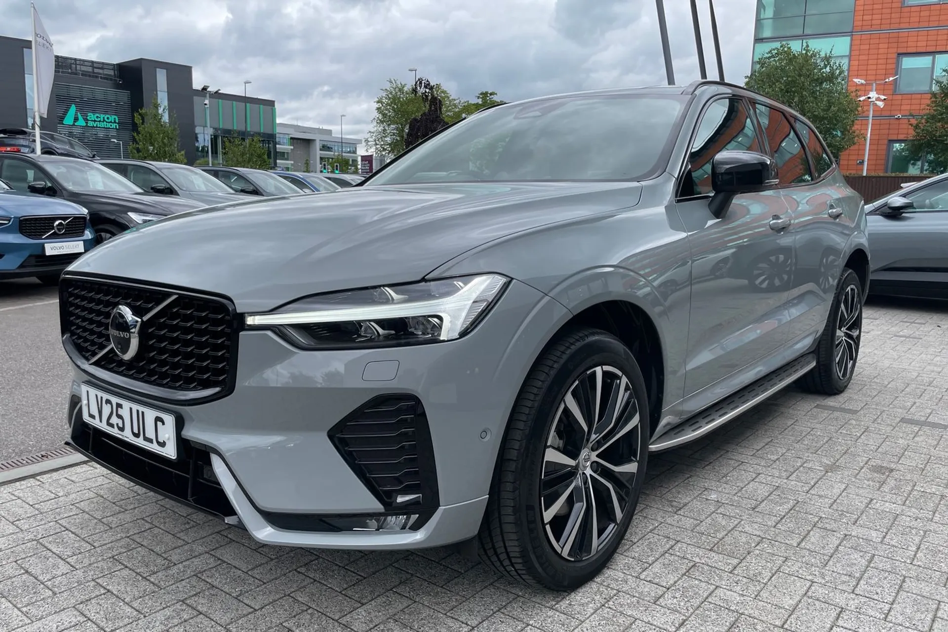 Volvo XC60 thumbnail image number 11