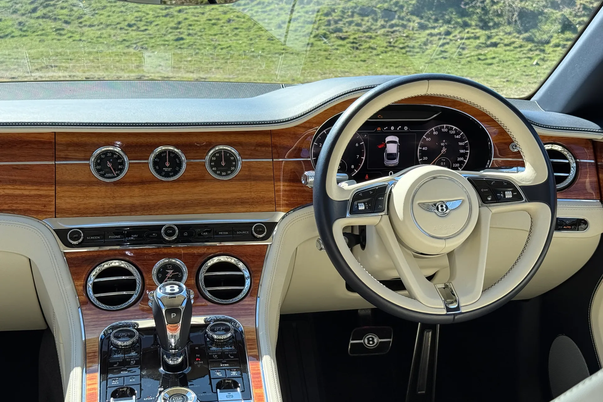 Bentley CONTINENTAL GT thumbnail image number 39