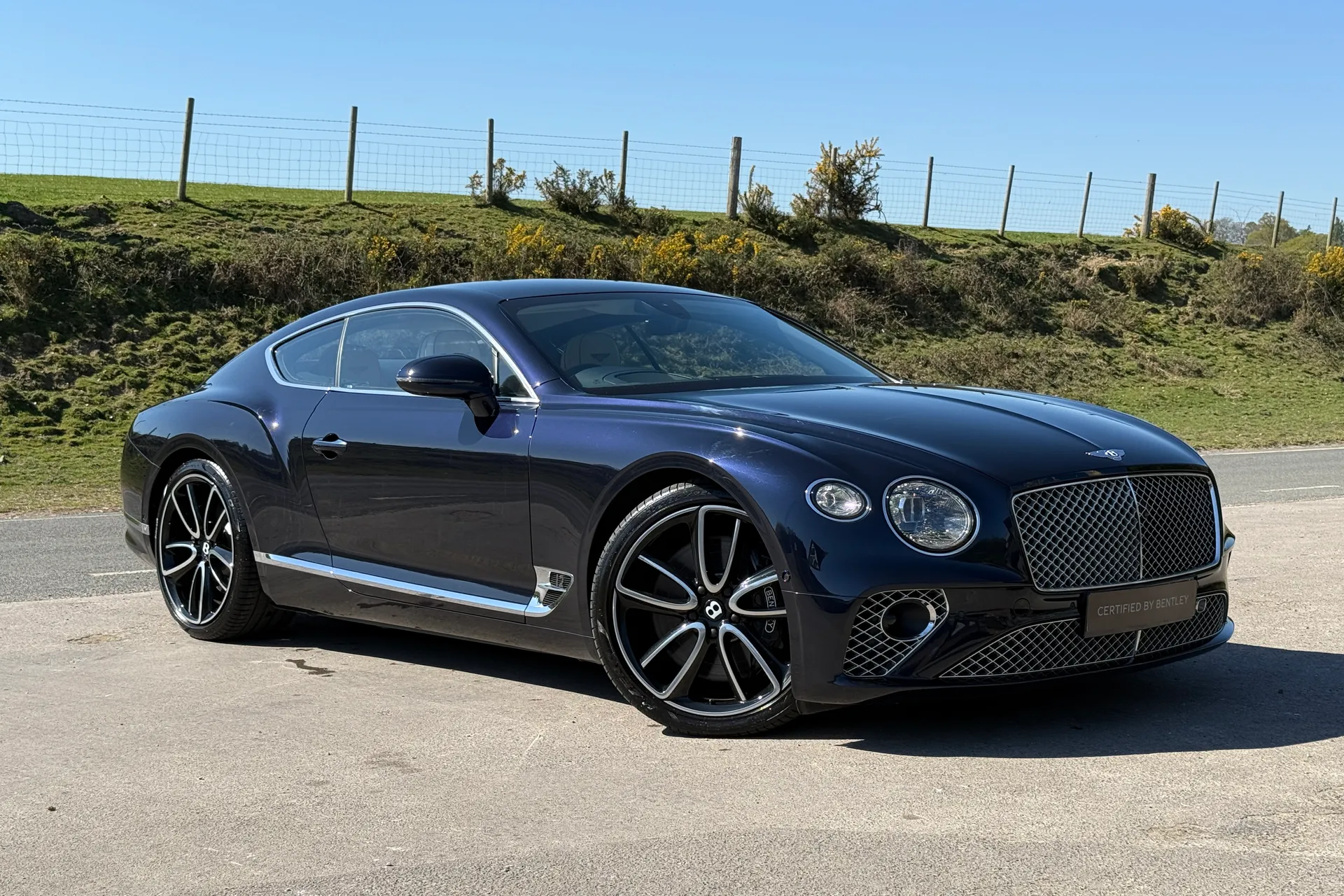 Bentley CONTINENTAL GT thumbnail image number 18