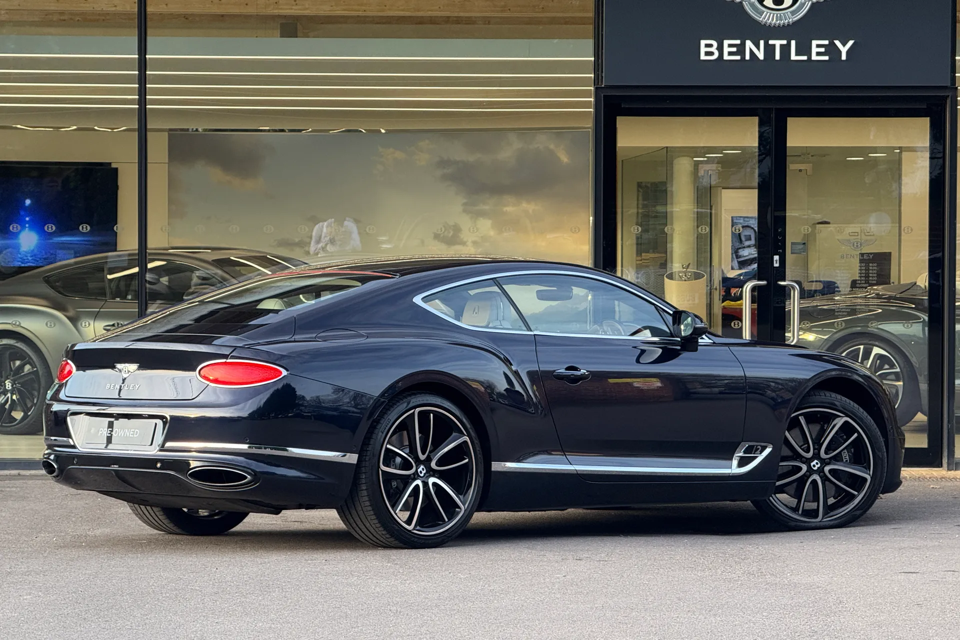 Bentley CONTINENTAL GT thumbnail image number 6