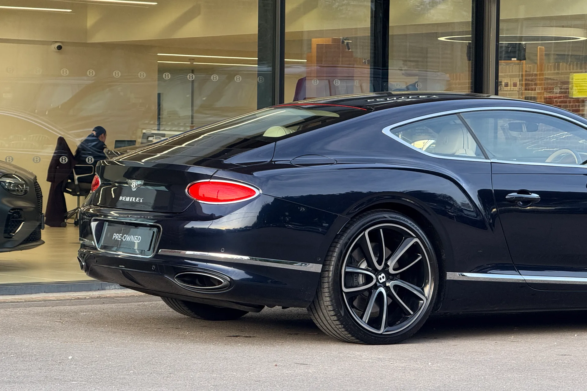 Bentley CONTINENTAL GT thumbnail image number 8