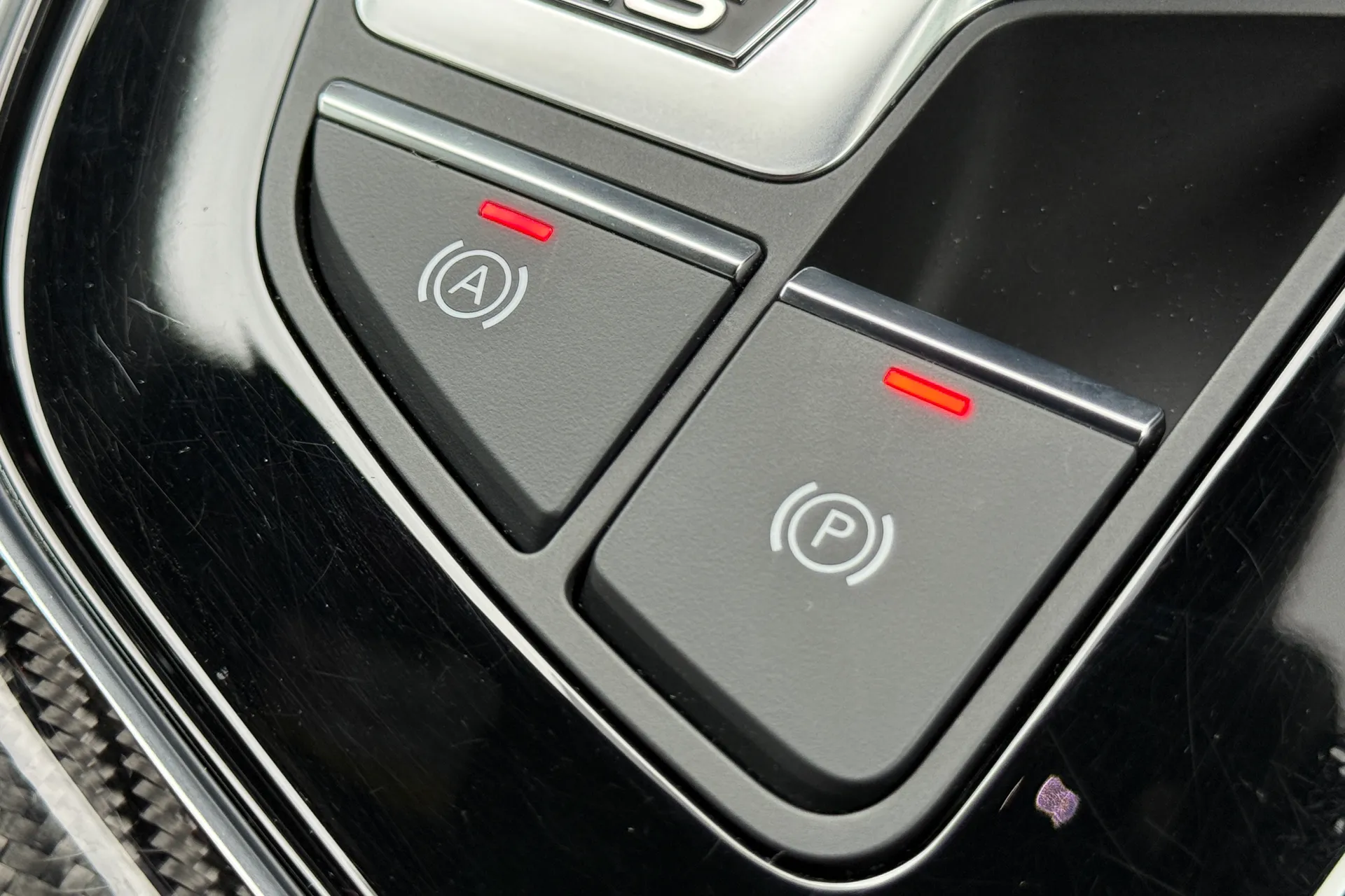 Audi RS4 thumbnail image number 44