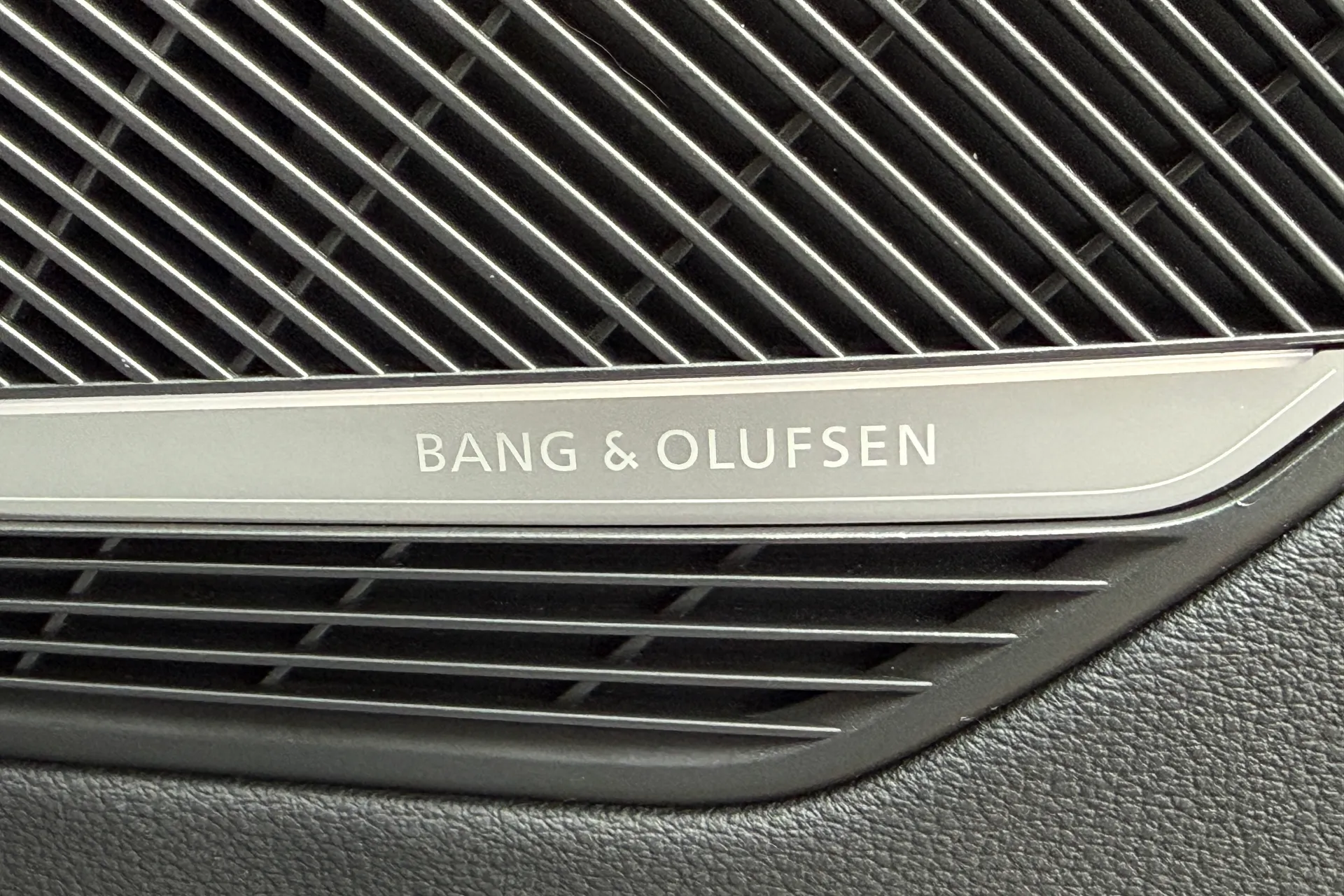 Audi RS4 thumbnail image number 20