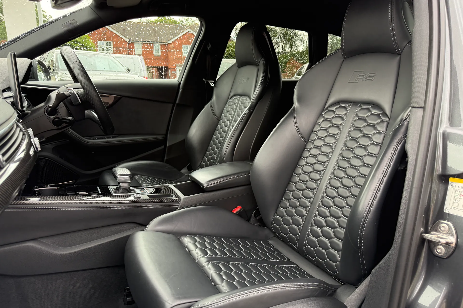 Audi RS4 thumbnail image number 34
