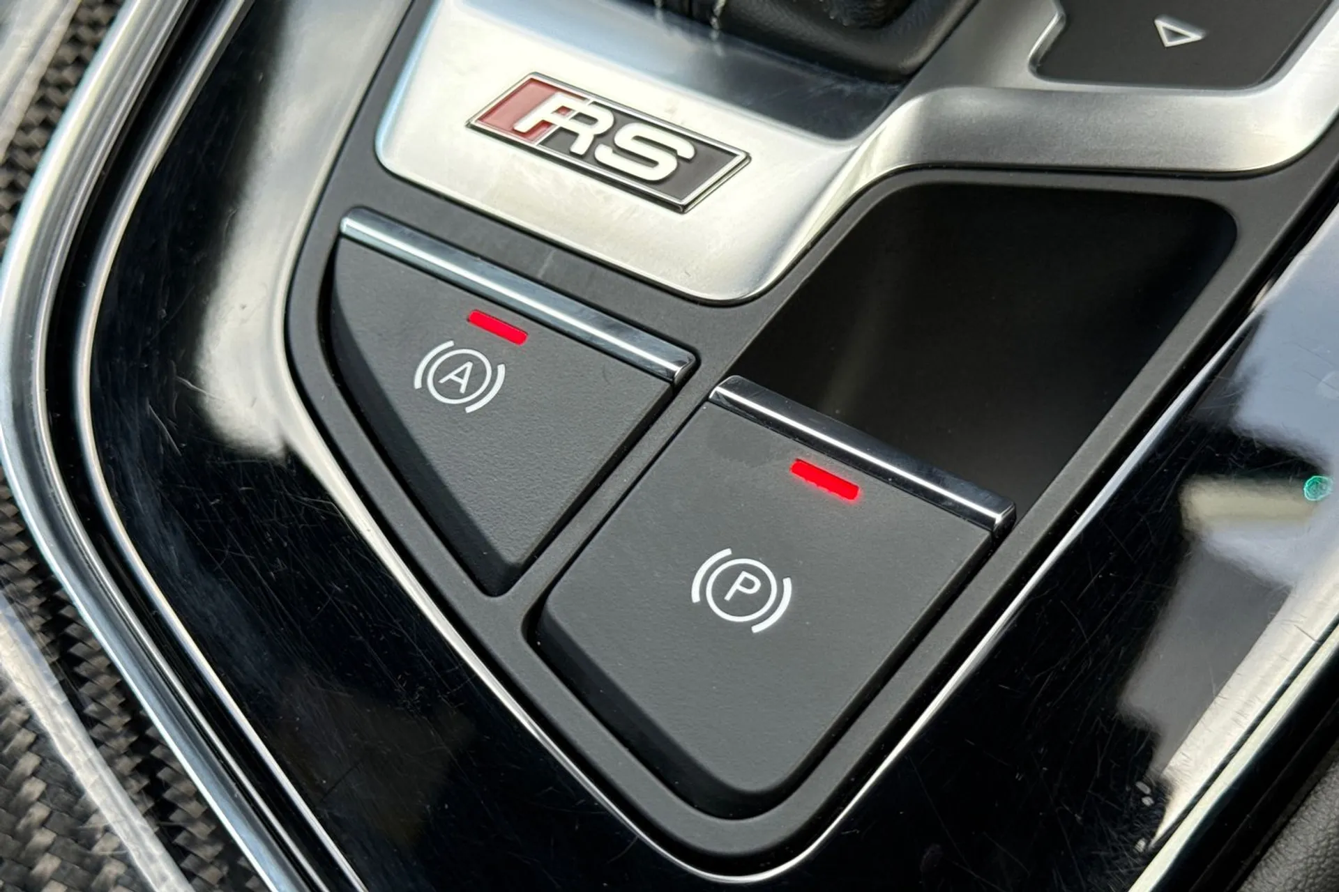 Audi RS4 thumbnail image number 38