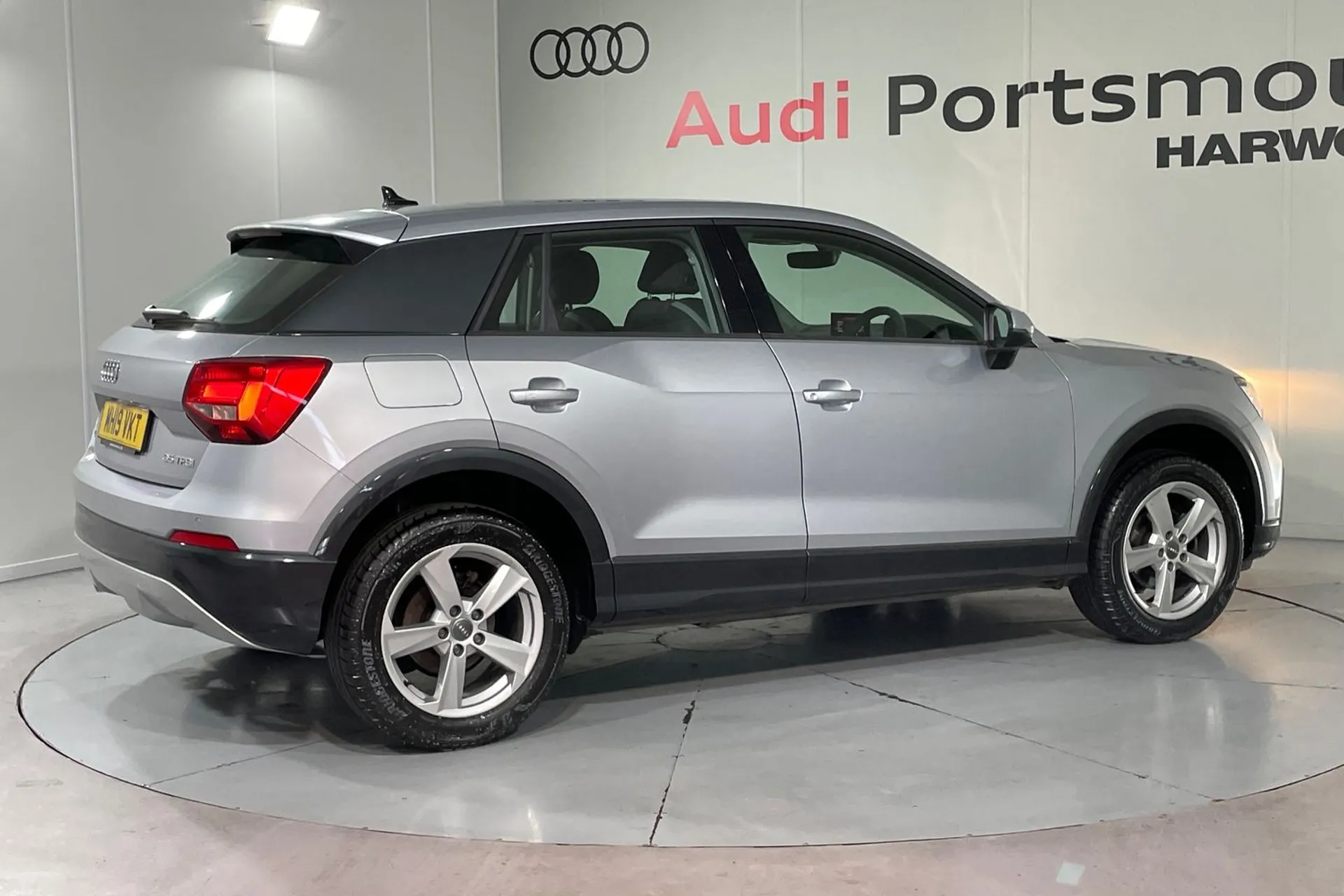 Audi Q2 thumbnail image number 10