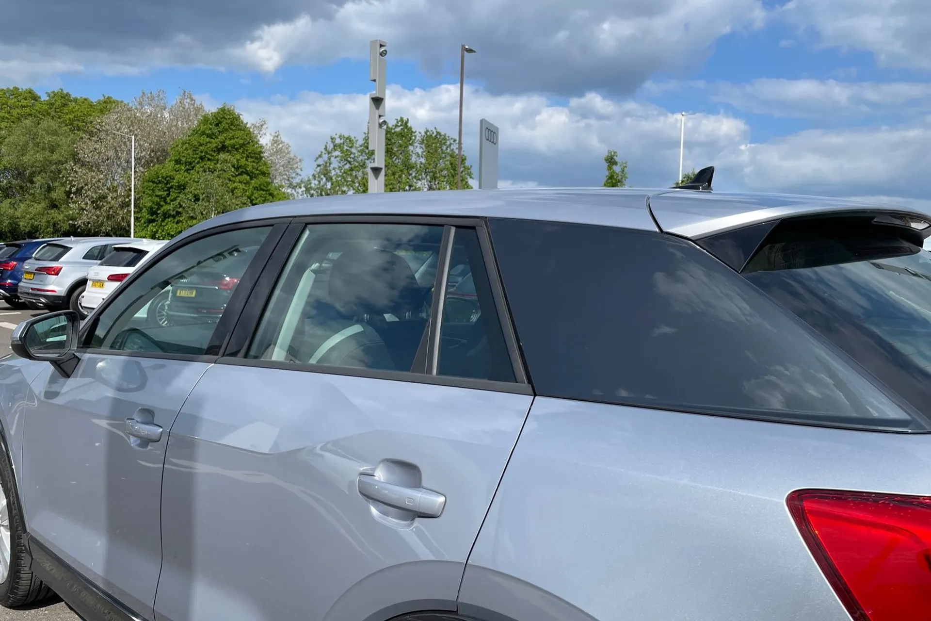 Audi Q2 thumbnail image number 13