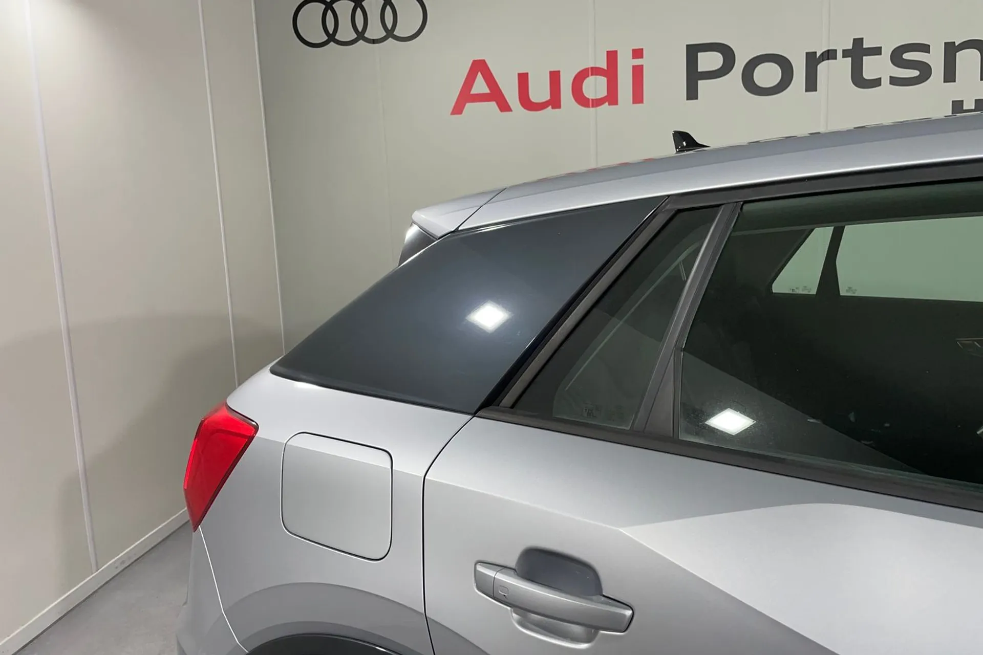 Audi Q2 thumbnail image number 17