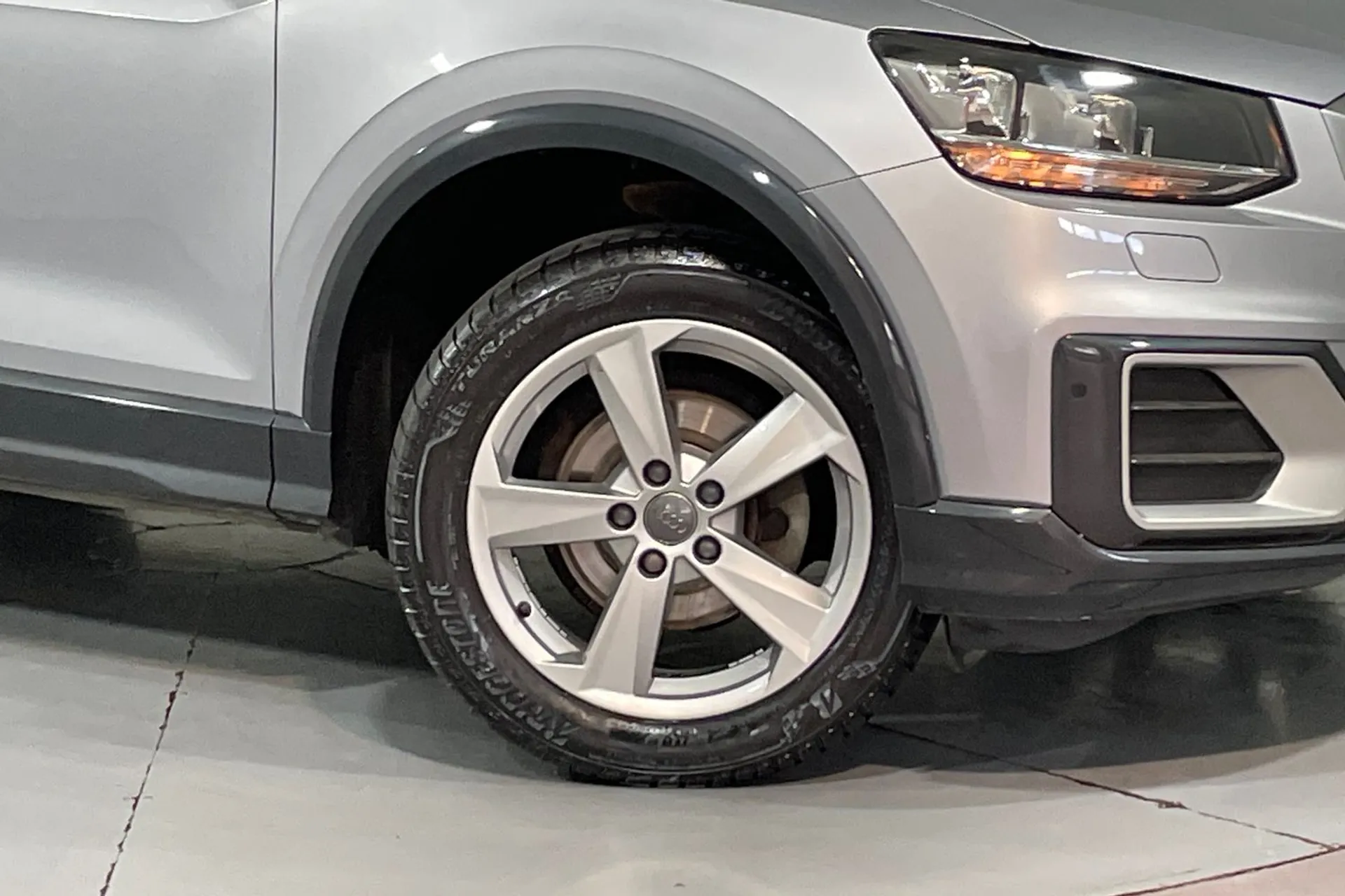 Audi Q2 thumbnail image number 9