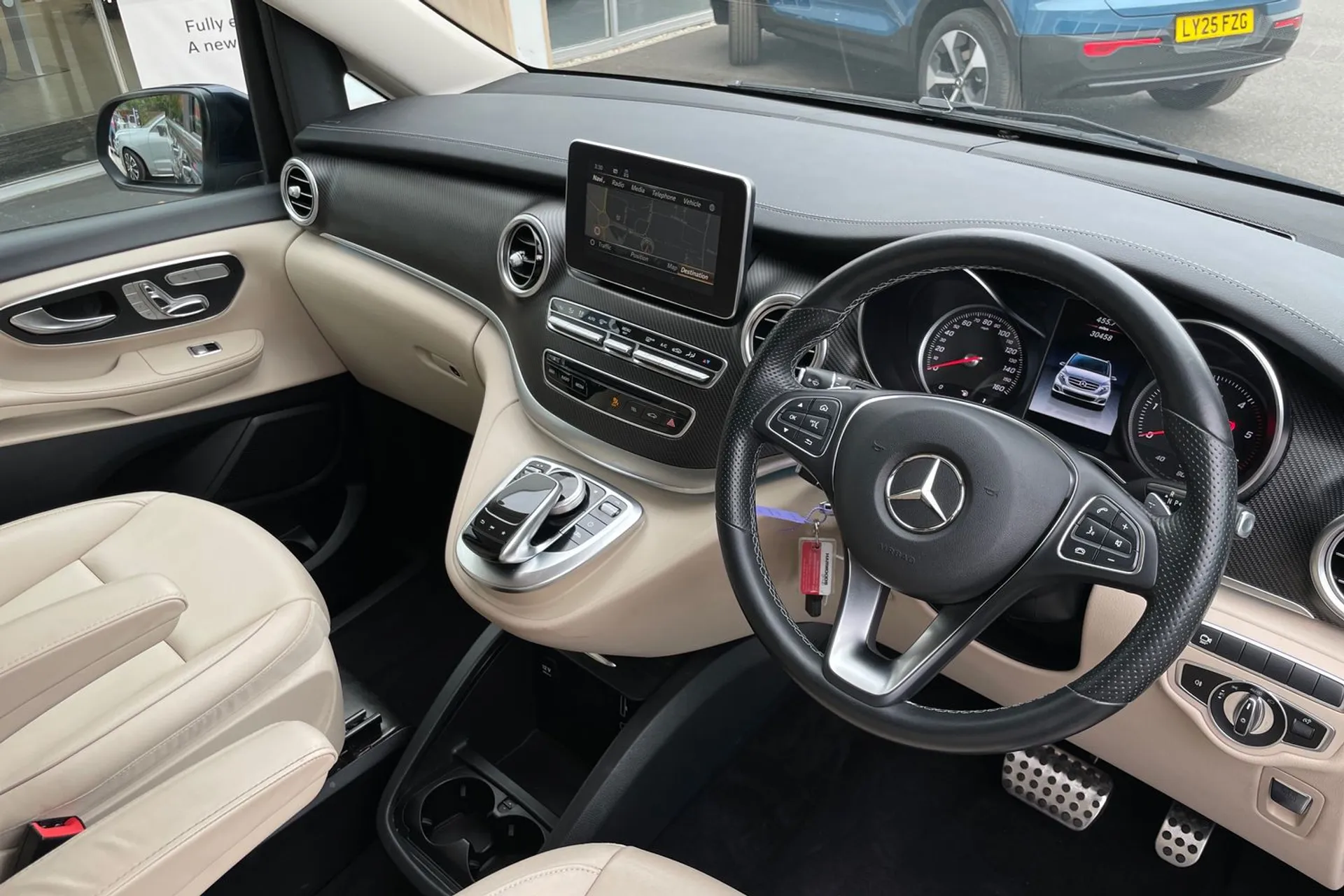 MERCEDES-BENZ V CLASS thumbnail image number 5