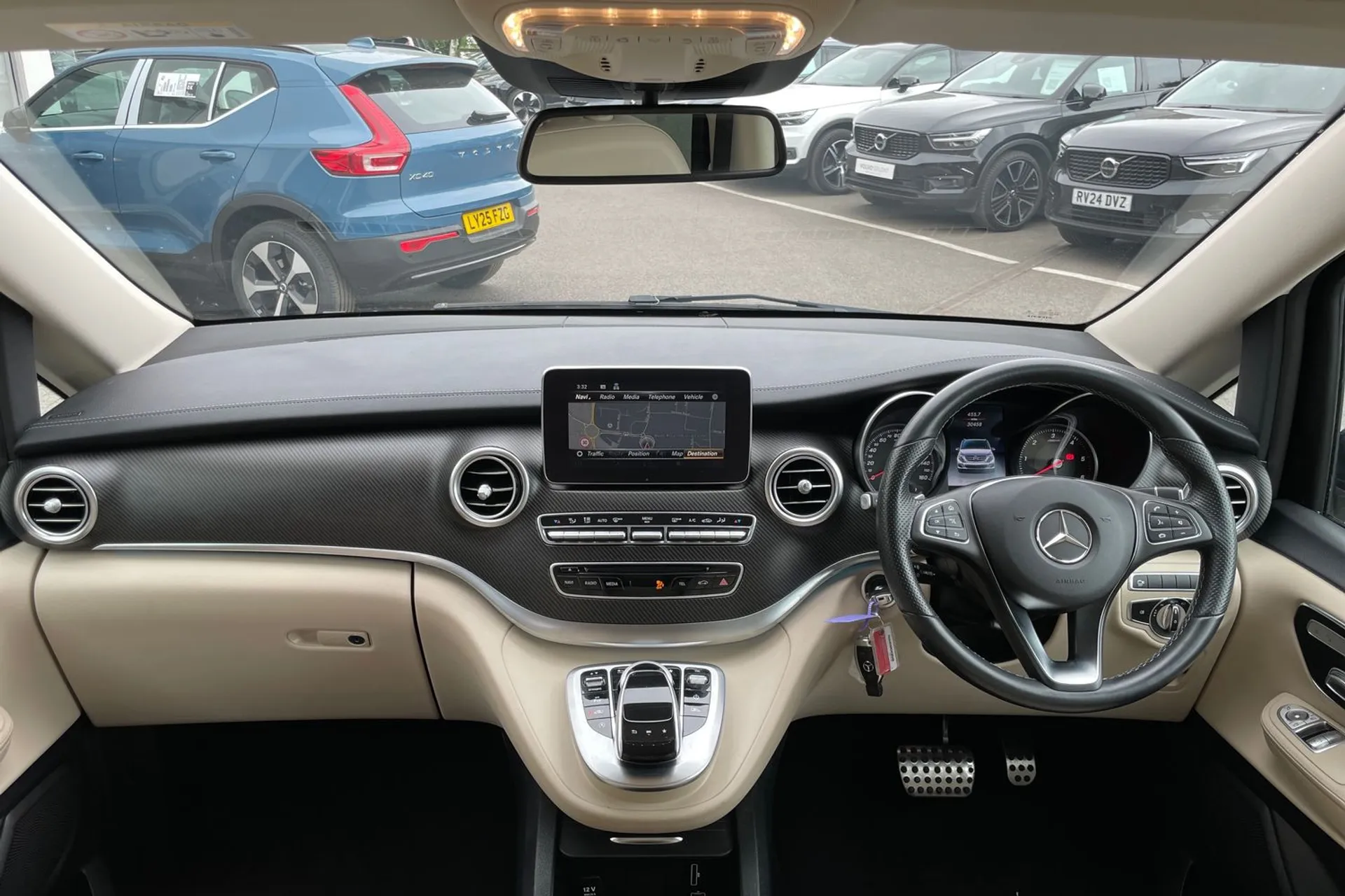 MERCEDES-BENZ V CLASS thumbnail image number 3