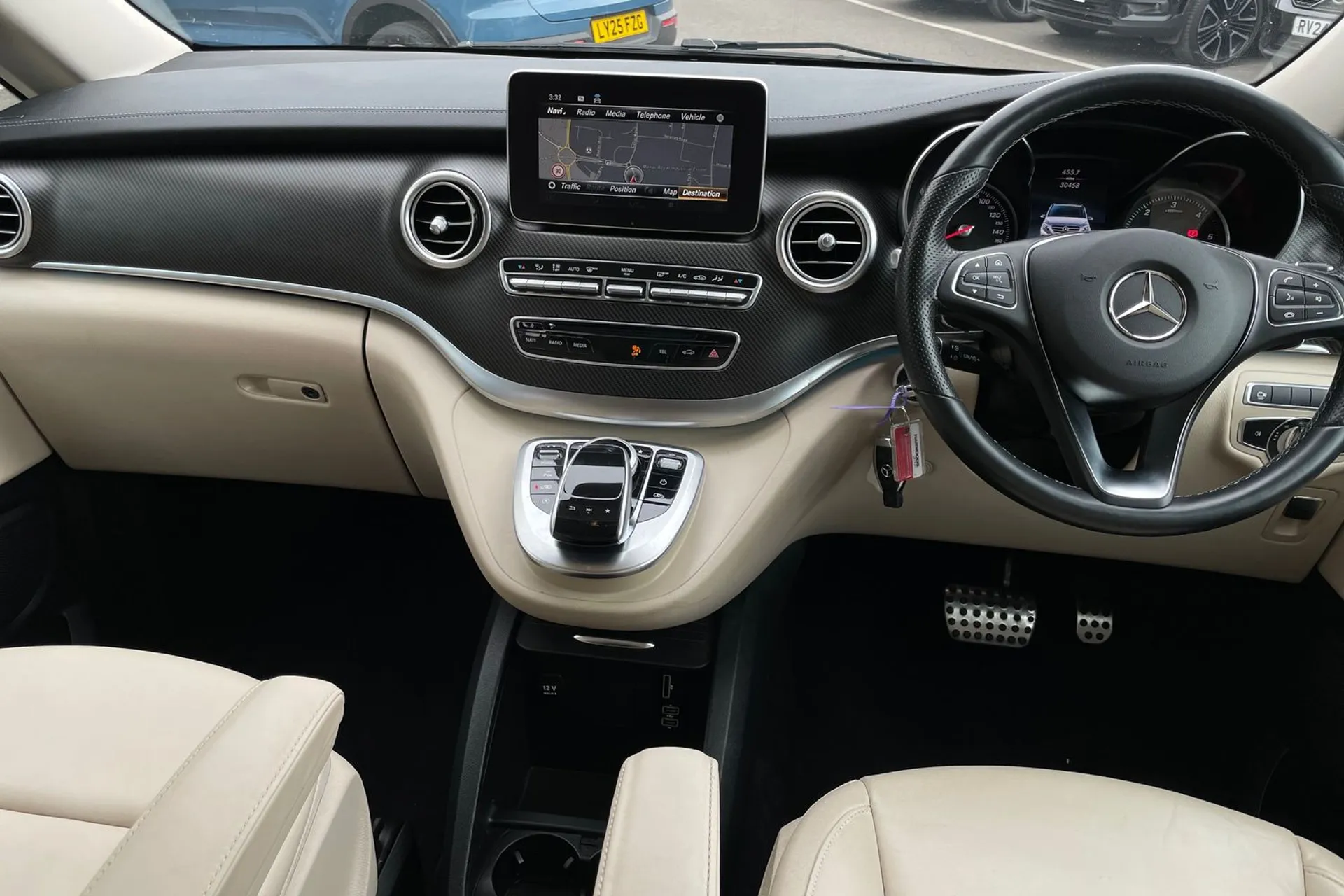 MERCEDES-BENZ V CLASS thumbnail image number 39