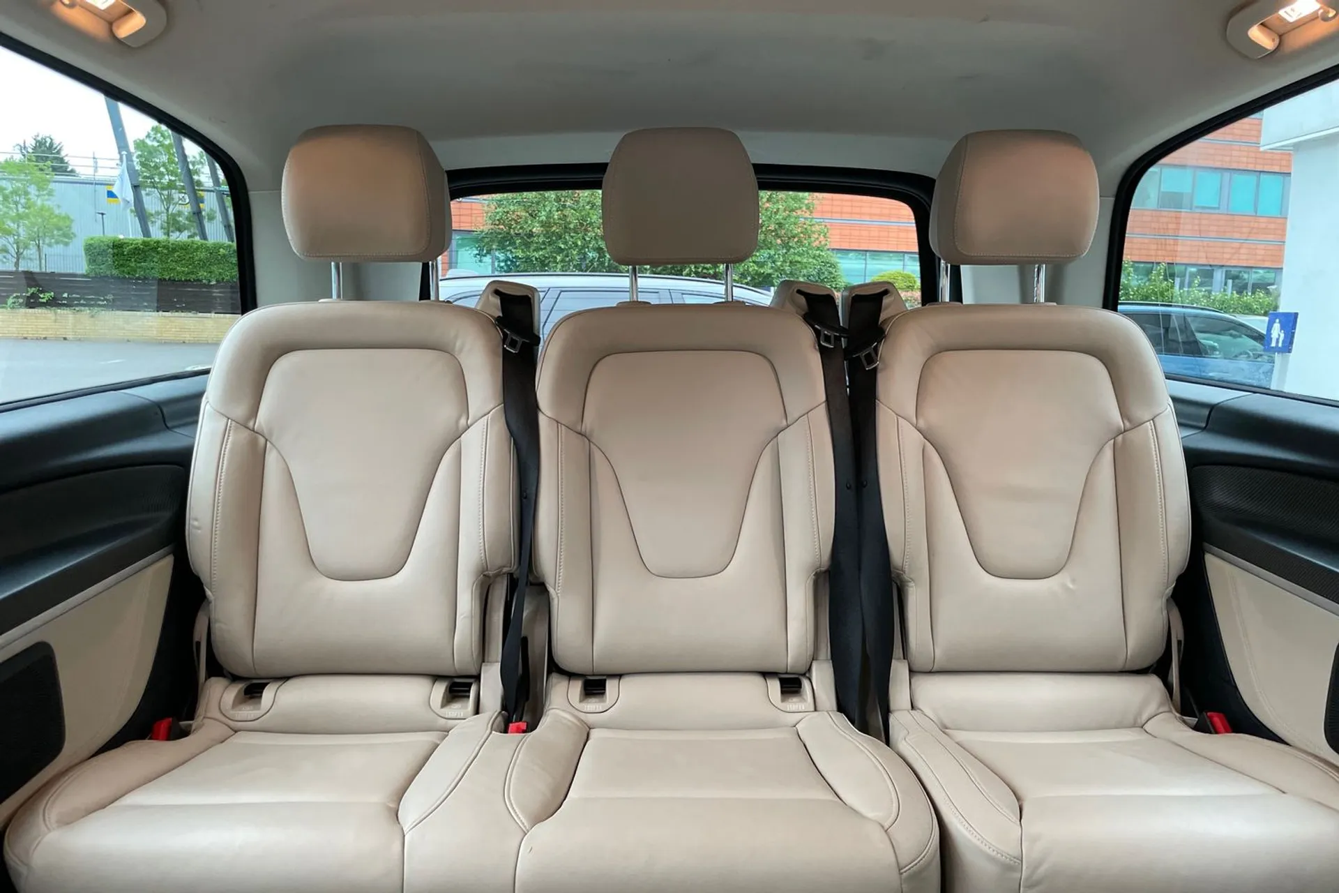 MERCEDES-BENZ V CLASS thumbnail image number 33