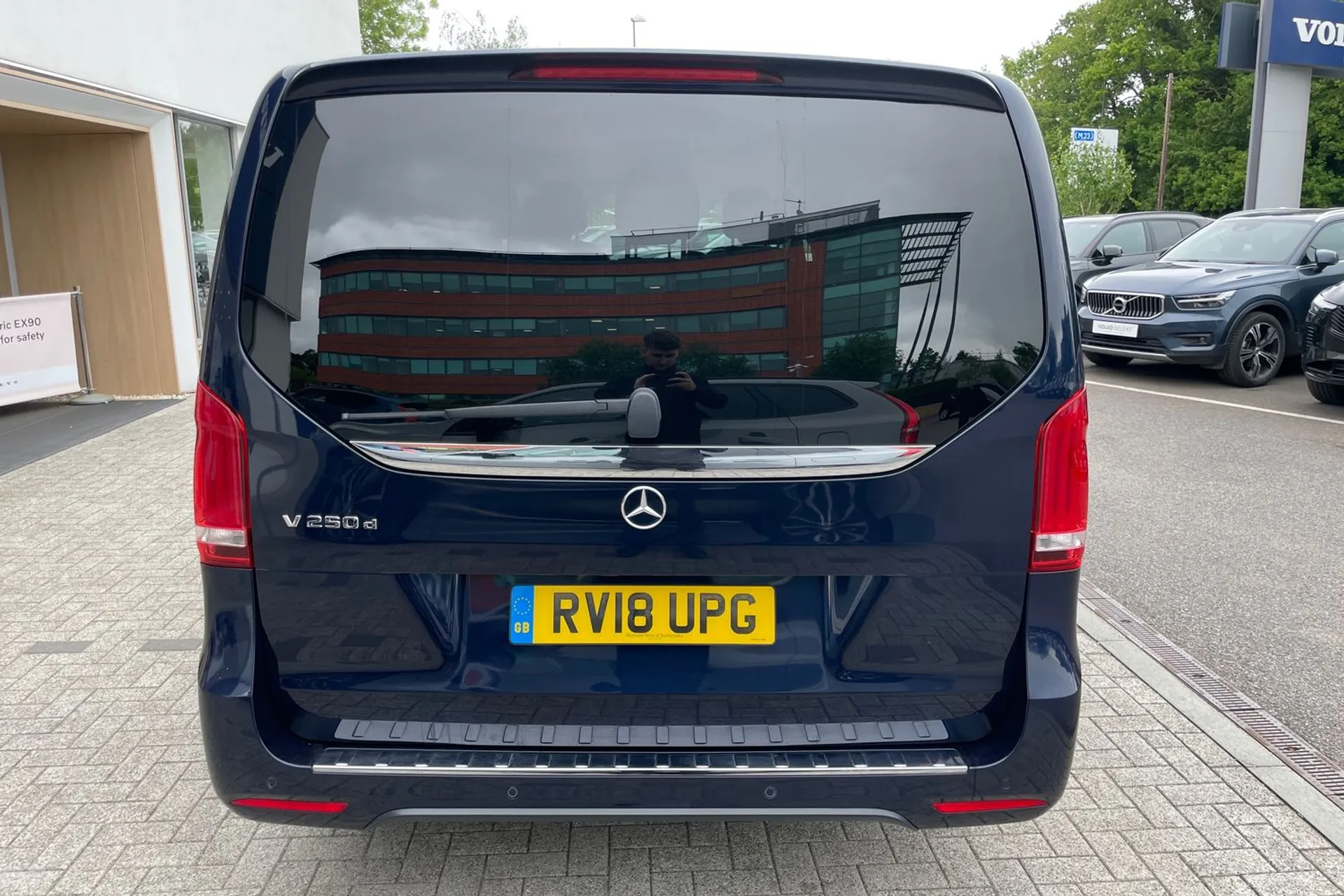 MERCEDES-BENZ V CLASS thumbnail image number 8