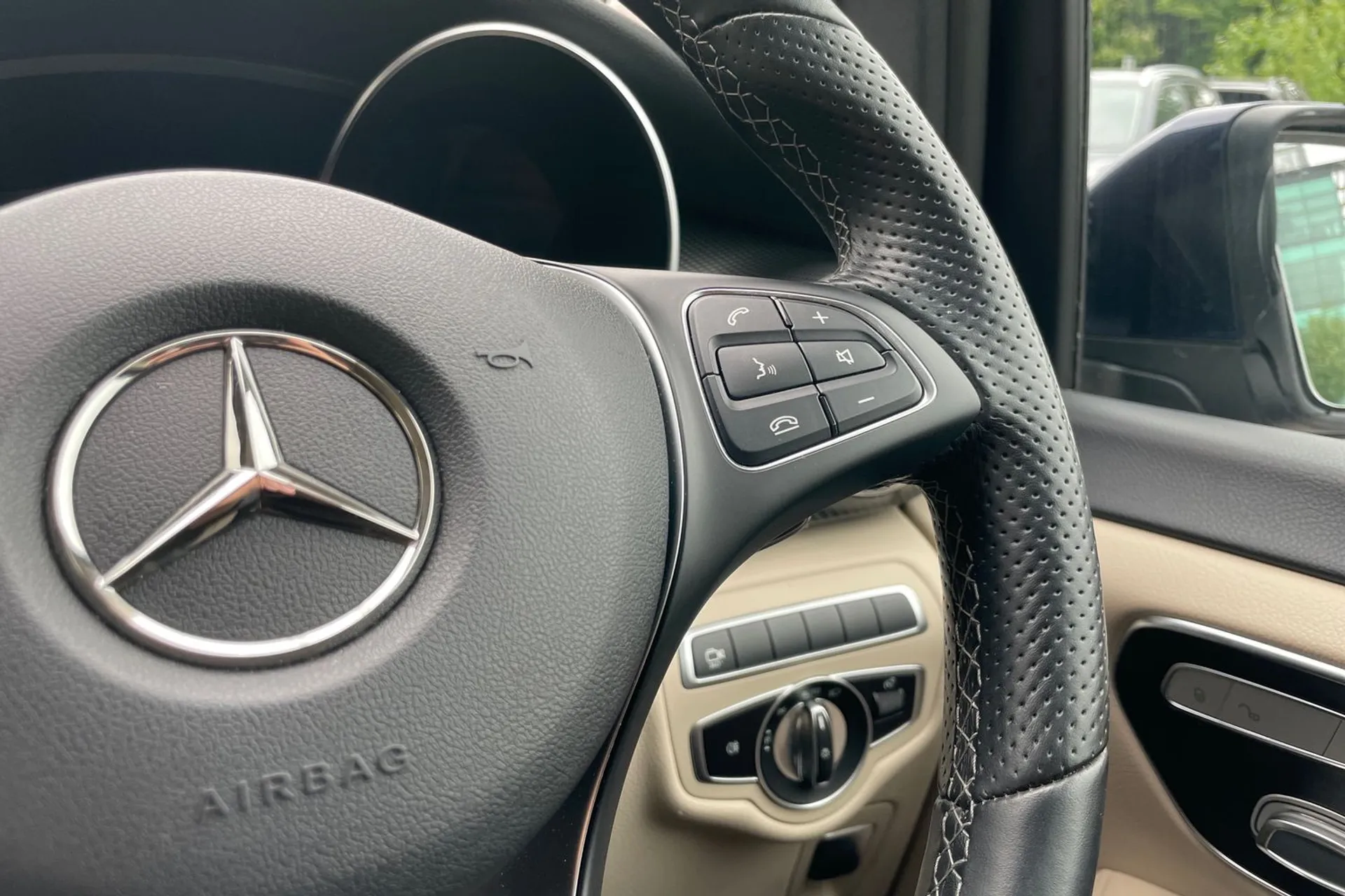 MERCEDES-BENZ V CLASS thumbnail image number 41
