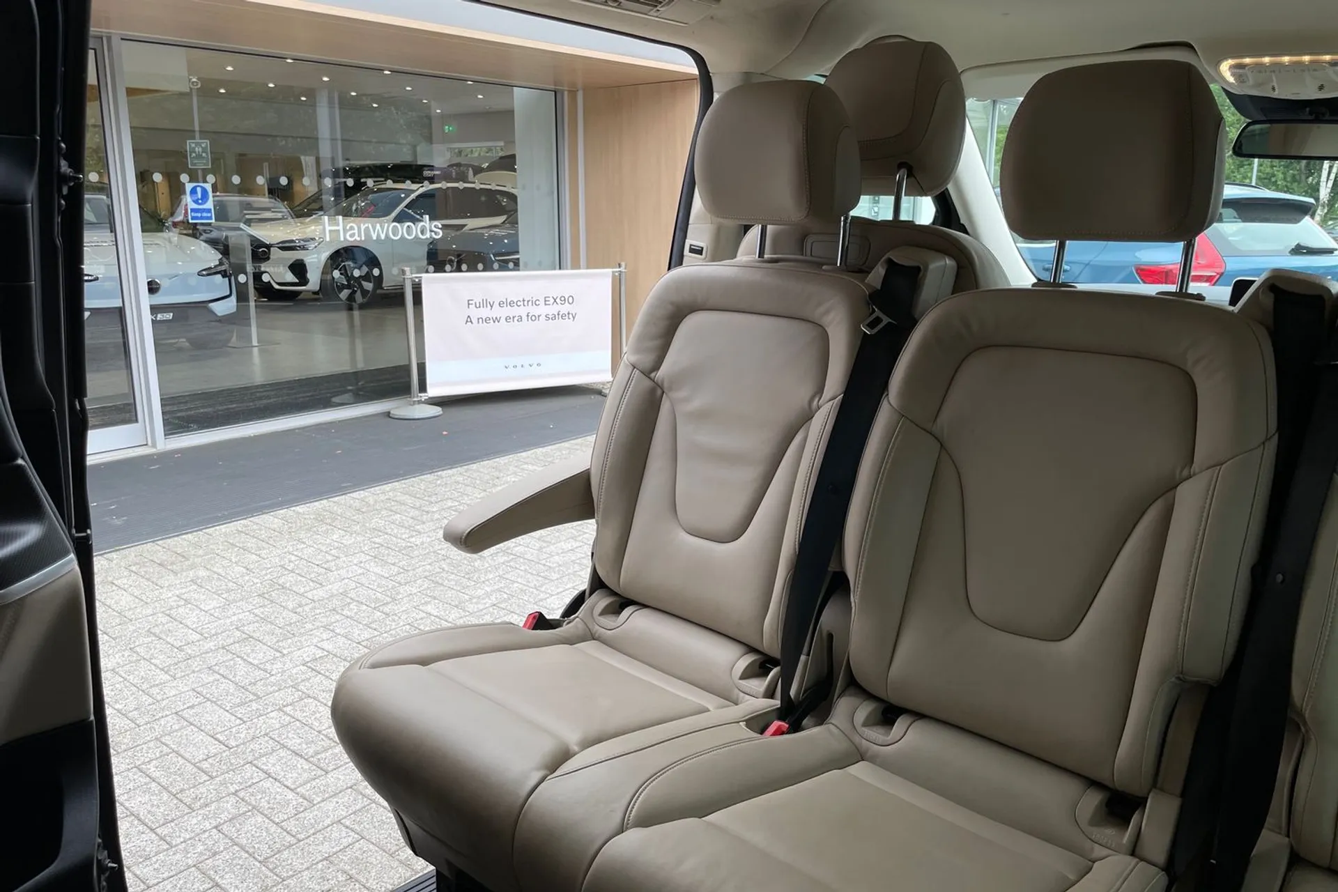 MERCEDES-BENZ V CLASS thumbnail image number 34