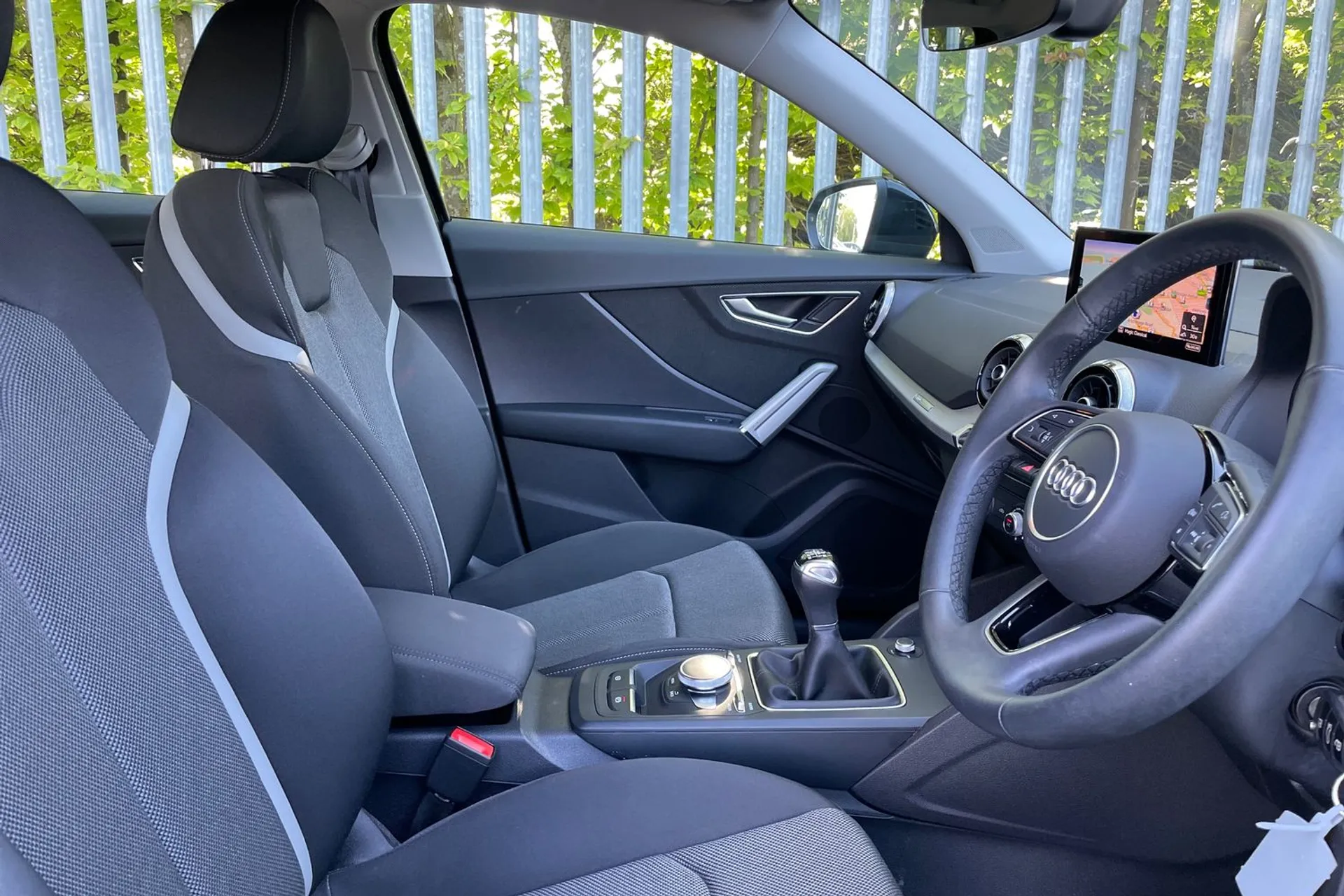 Audi Q2 thumbnail image number 24